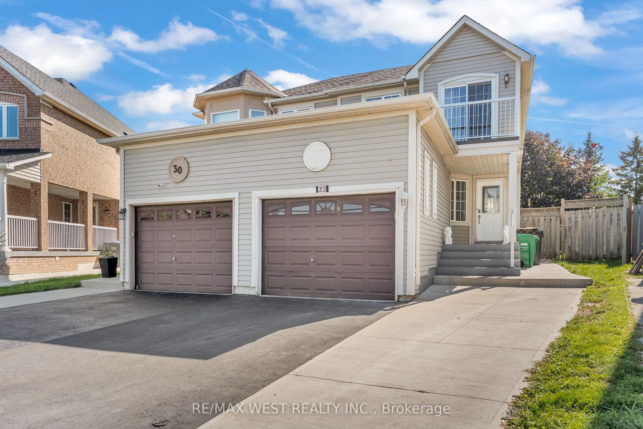 32 Weather Vane Lane