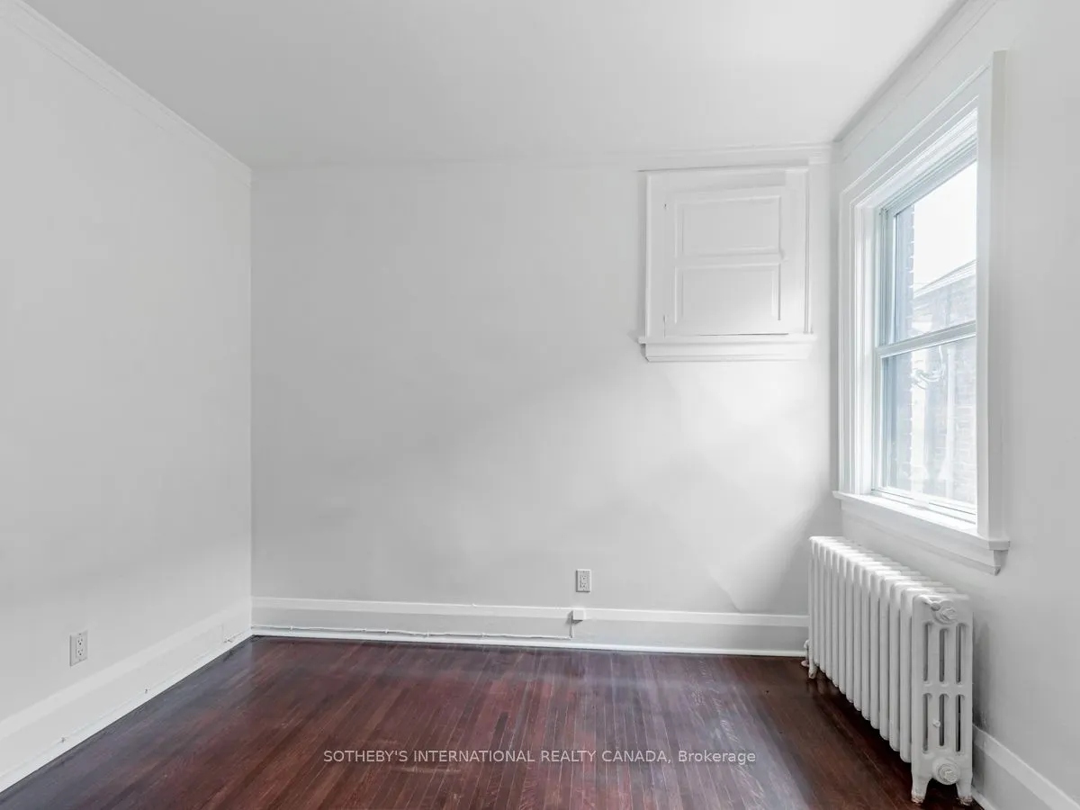 2 Larkin Avenue, #Upper