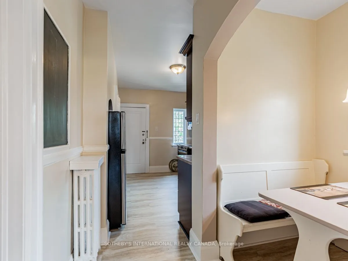 2 Larkin Avenue, #Upper