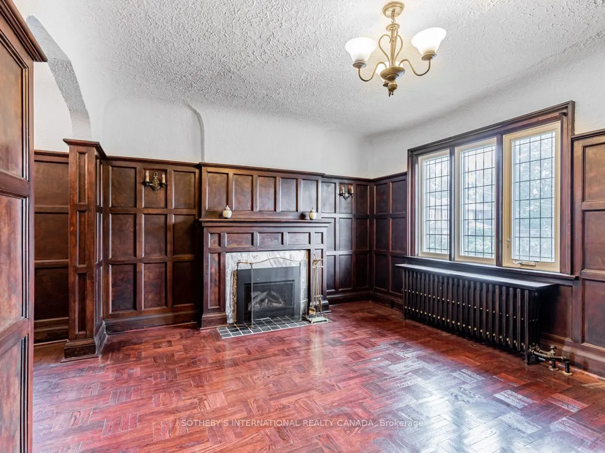 2 Larkin Avenue, #Upper