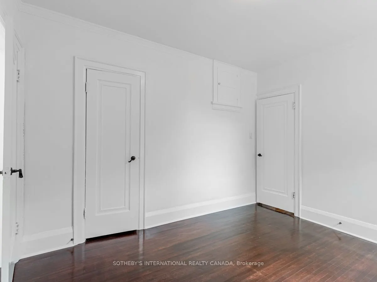 2 Larkin Avenue, #Upper