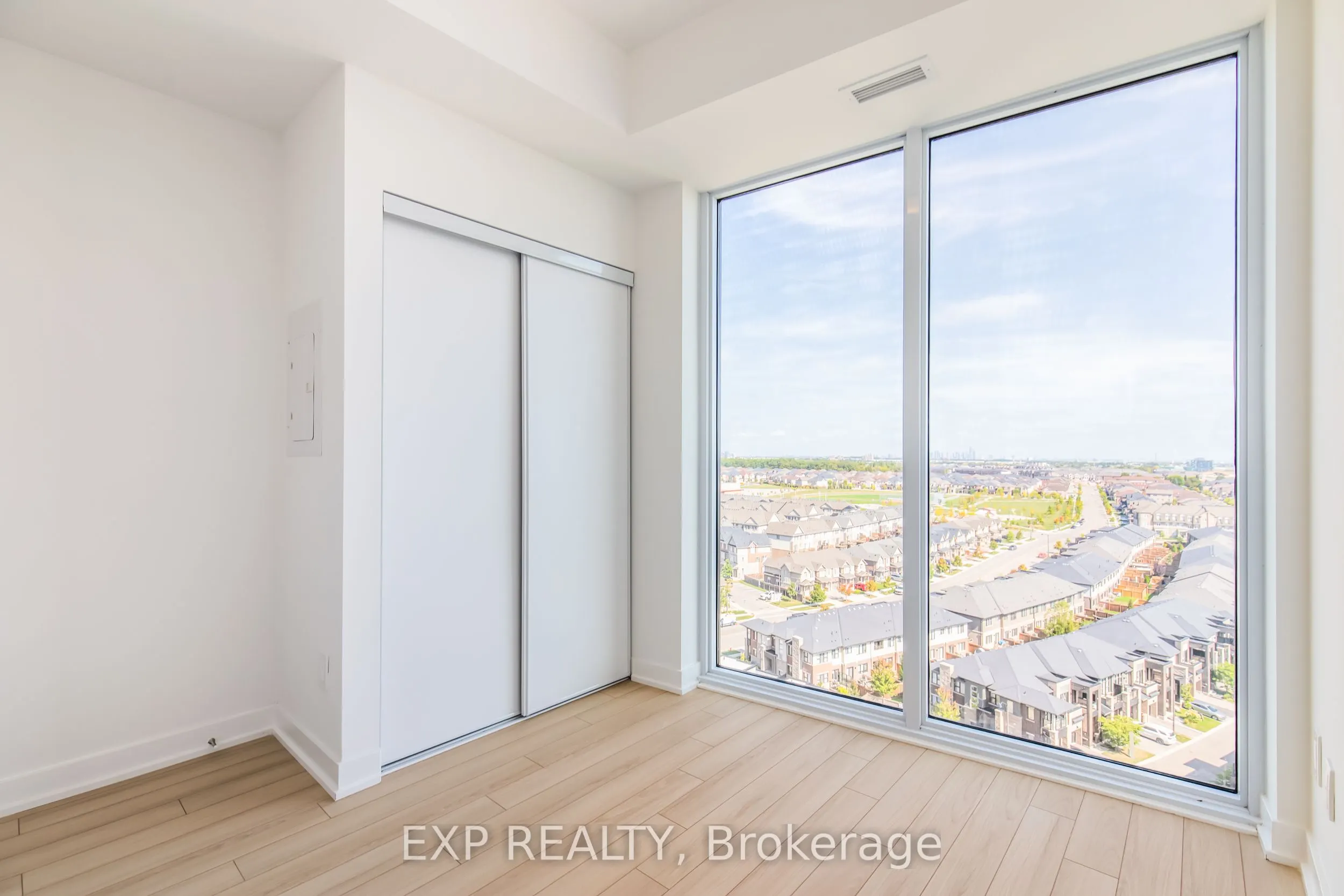 3079 Trafalgar Road, #1307