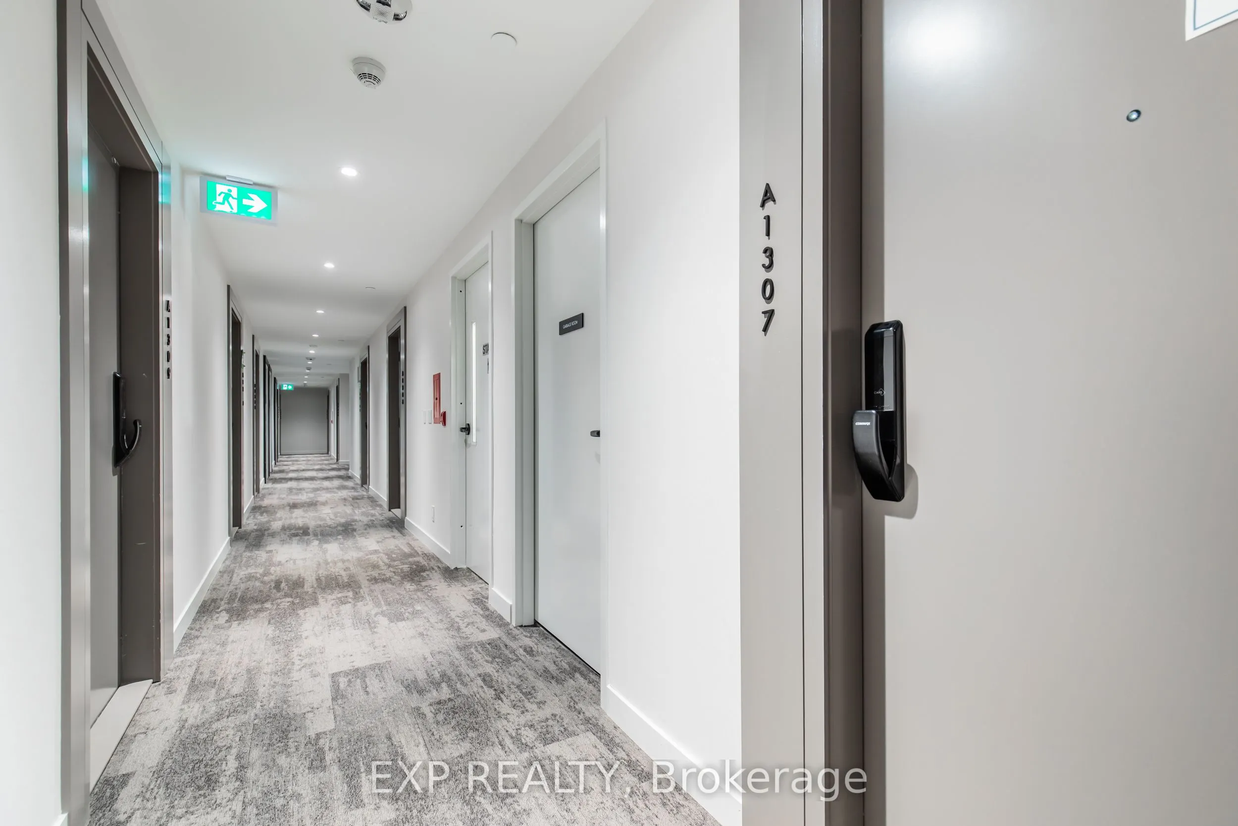 3079 Trafalgar Road, #1307