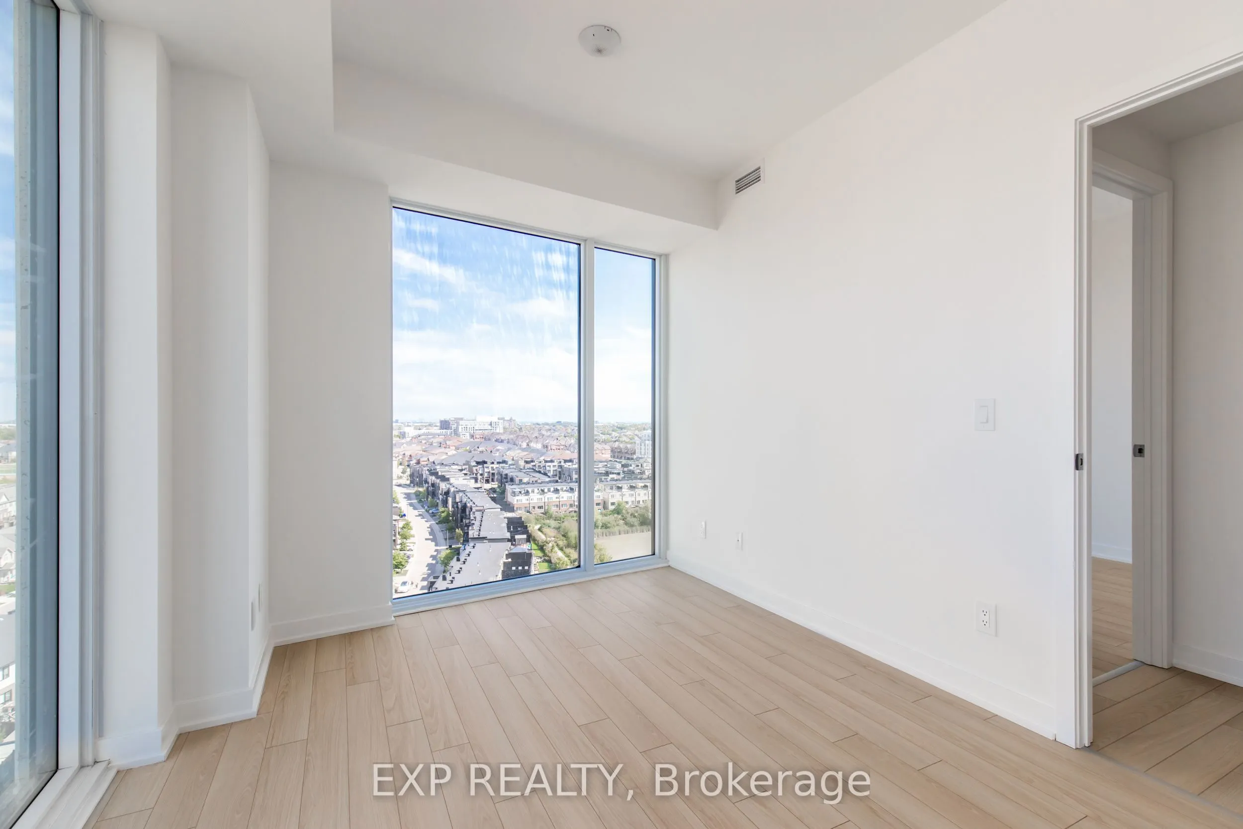 3079 Trafalgar Road, #1307