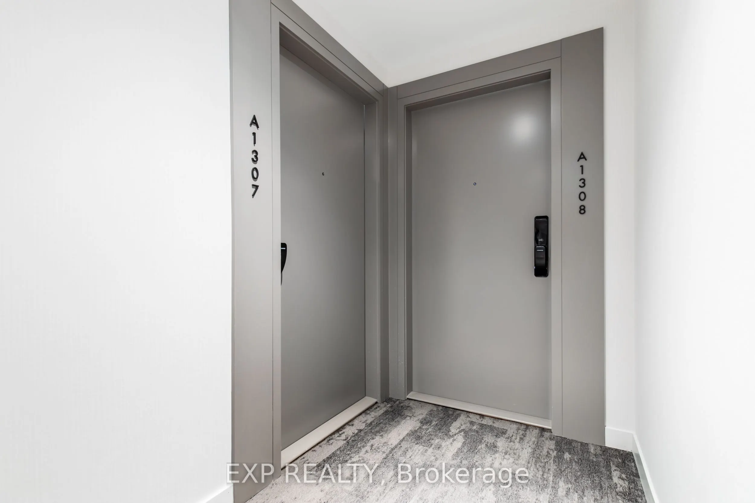 3079 Trafalgar Road, #1307