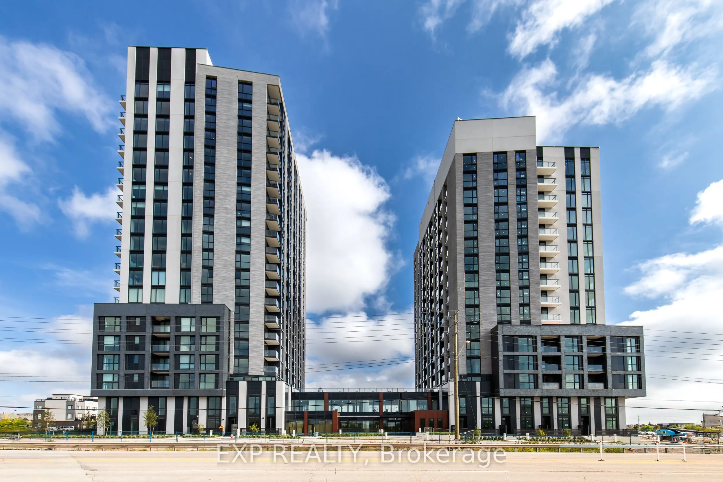 3079 Trafalgar Road, #1307