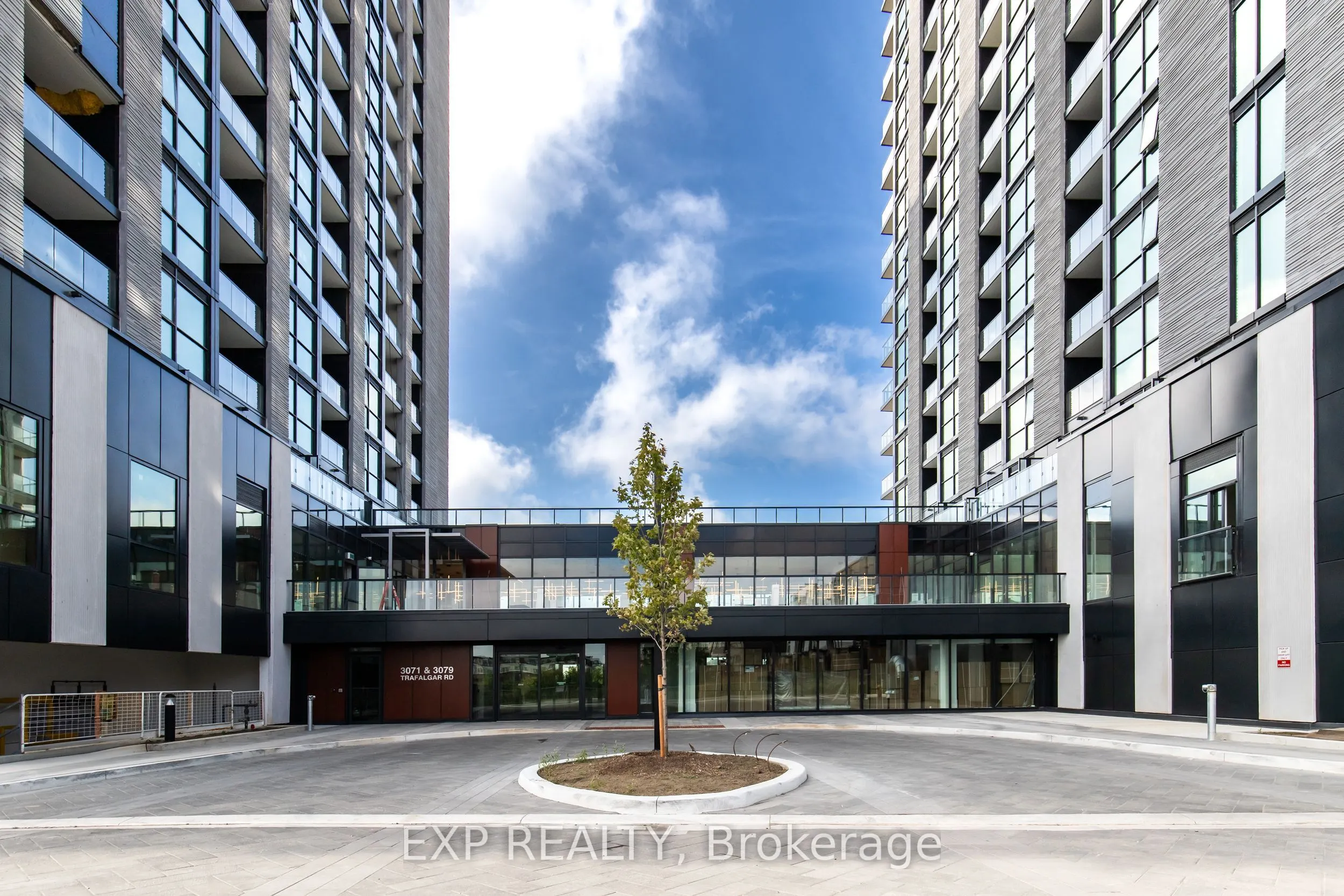 3079 Trafalgar Road, #1307