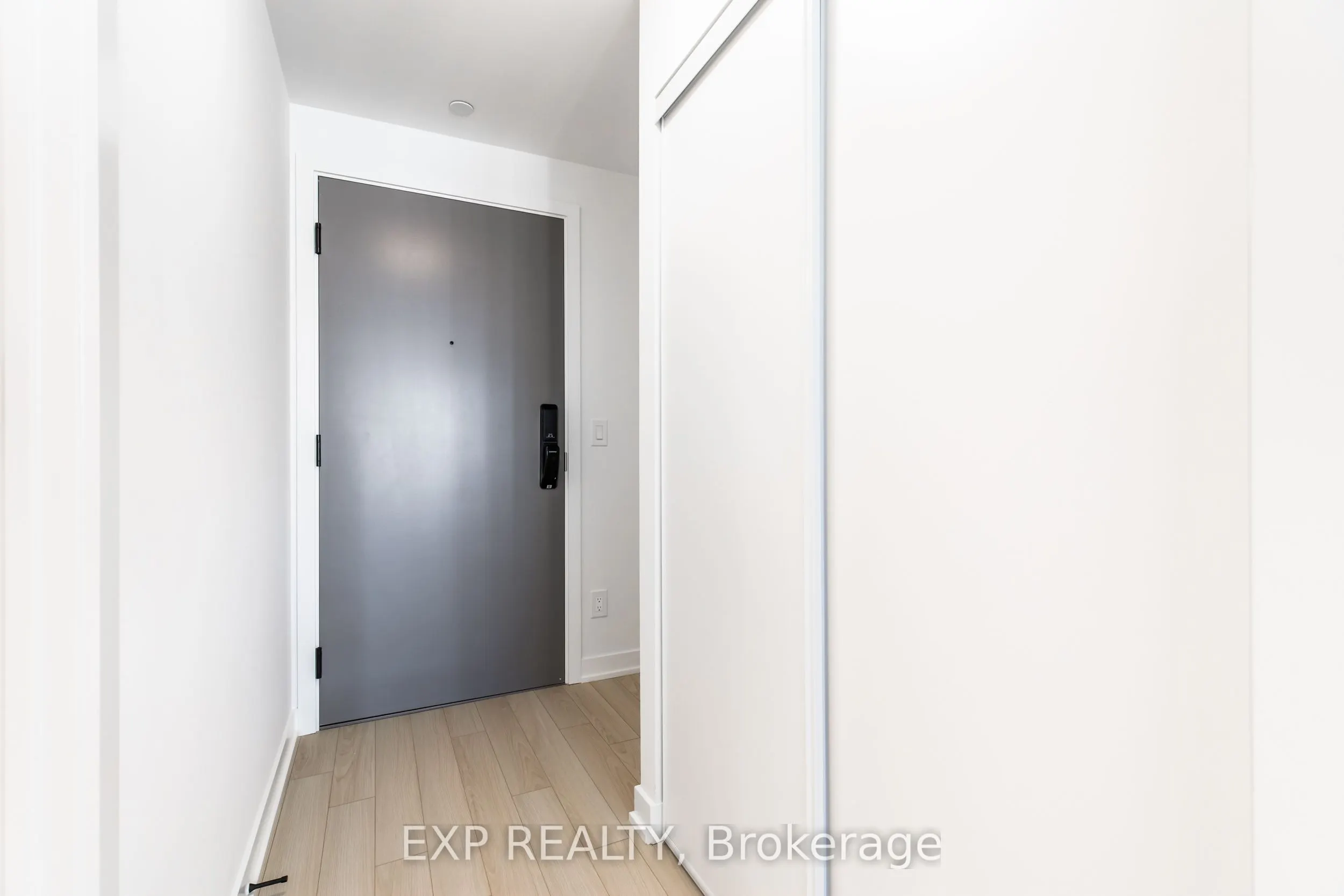 3079 Trafalgar Road, #1307