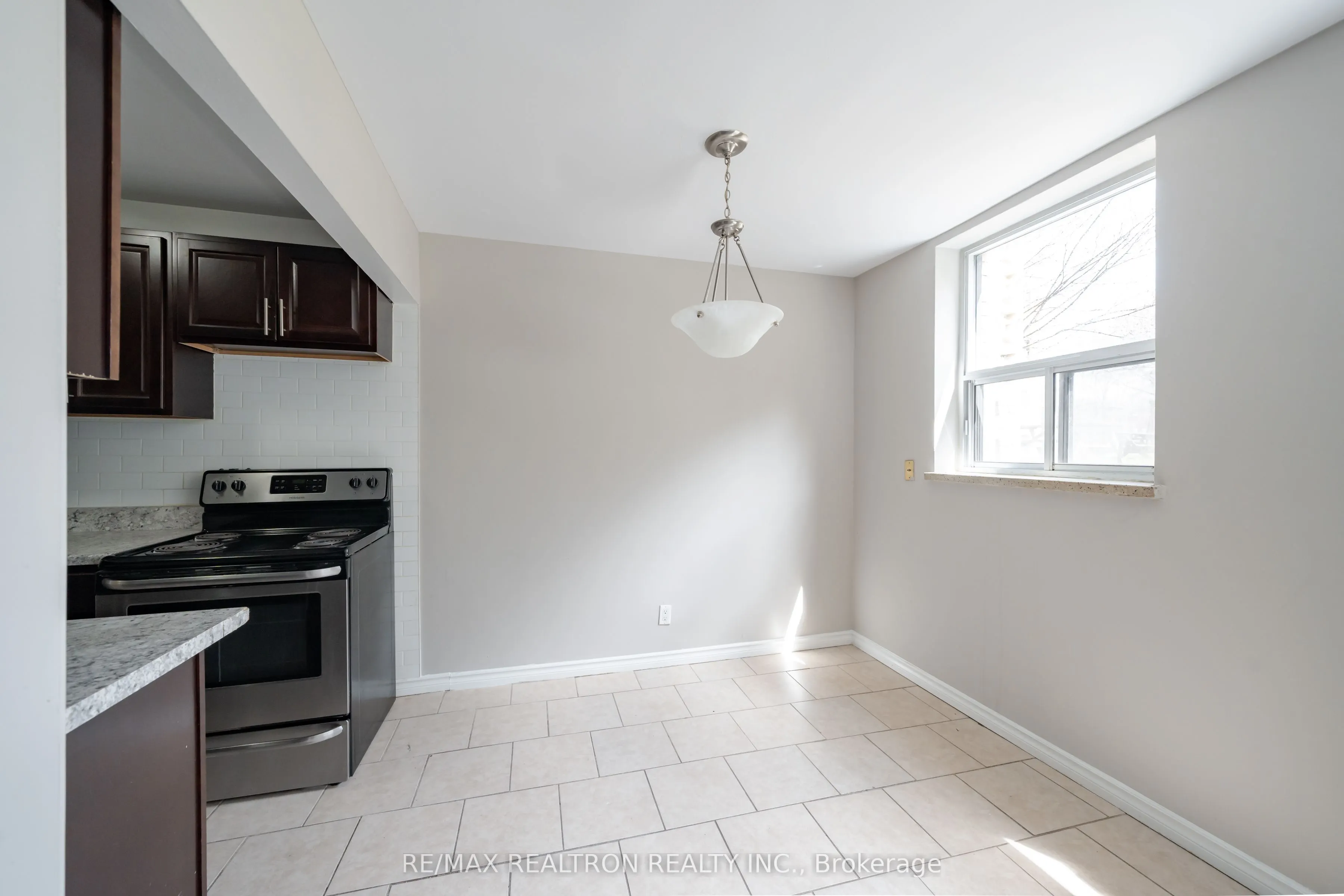 2043 Prospect Street, #43