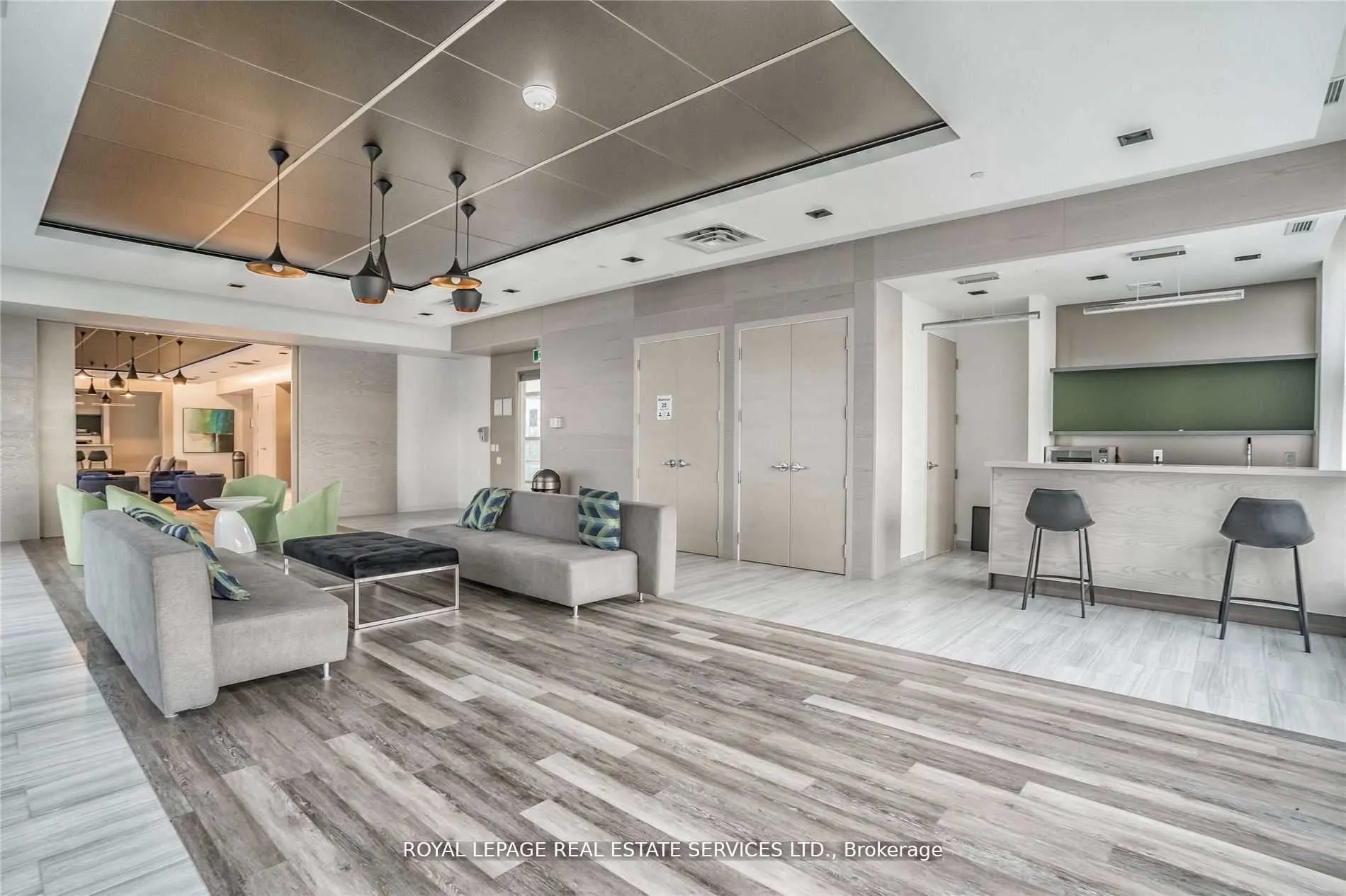 4677 Glen Erin Drive, #1708