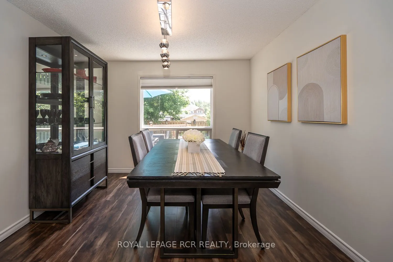 252 Elmwood Crescent