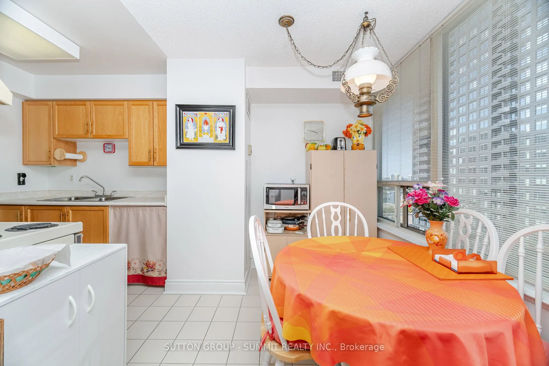 330 Rathburn Road W, #1608