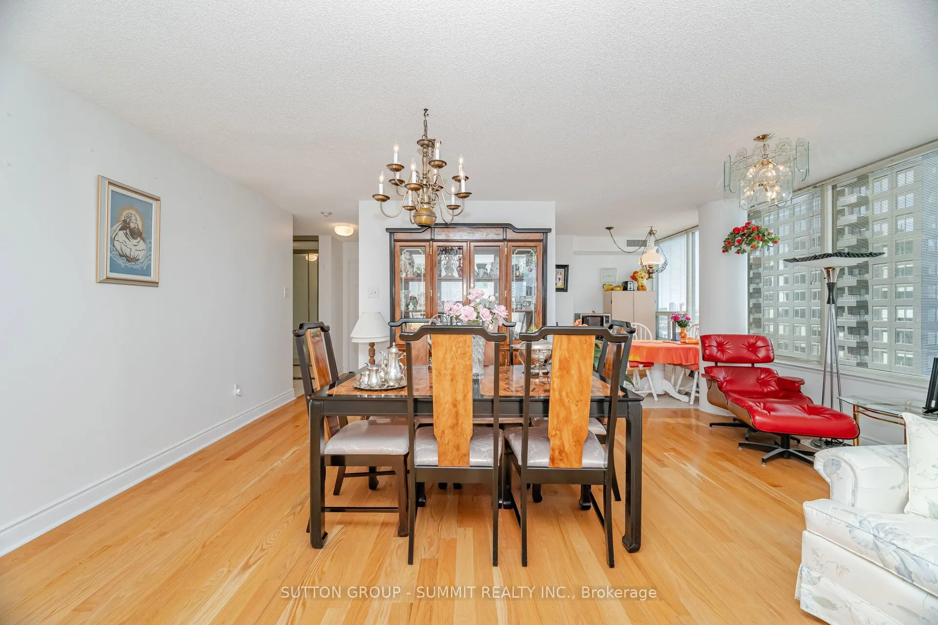 330 Rathburn Road W, #1608