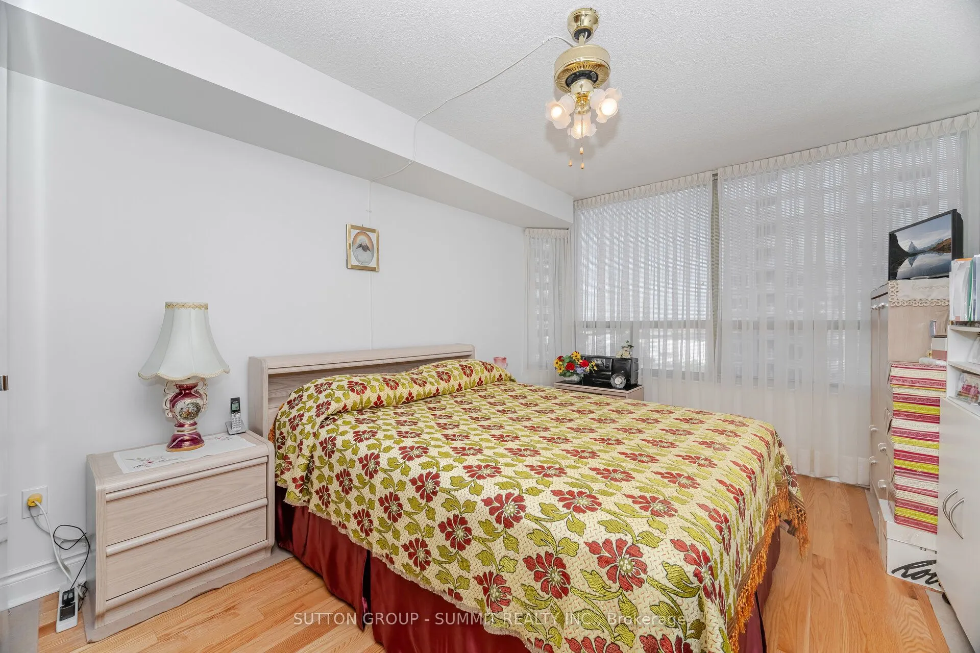 330 Rathburn Road W, #1608