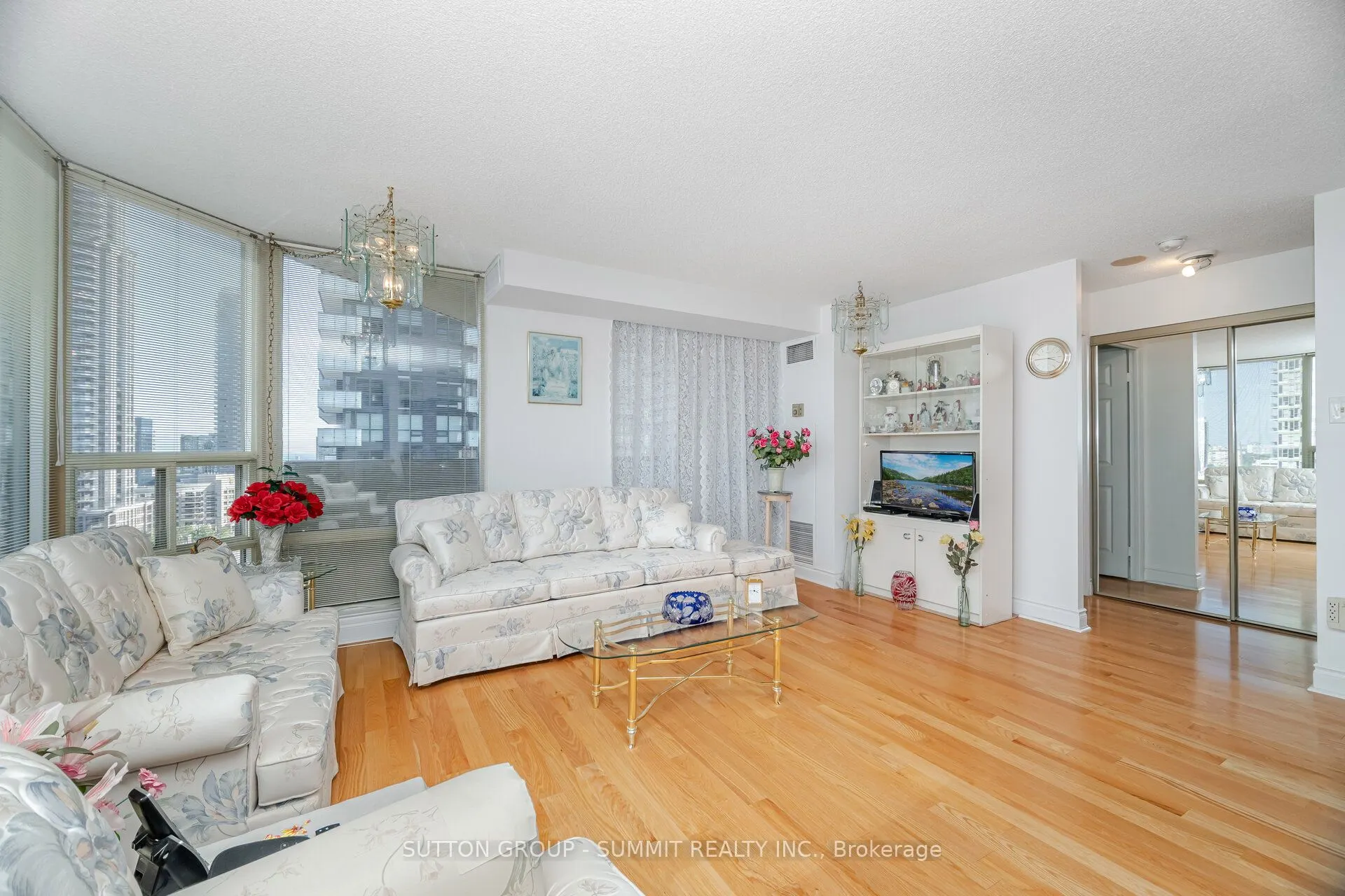 330 Rathburn Road W, #1608