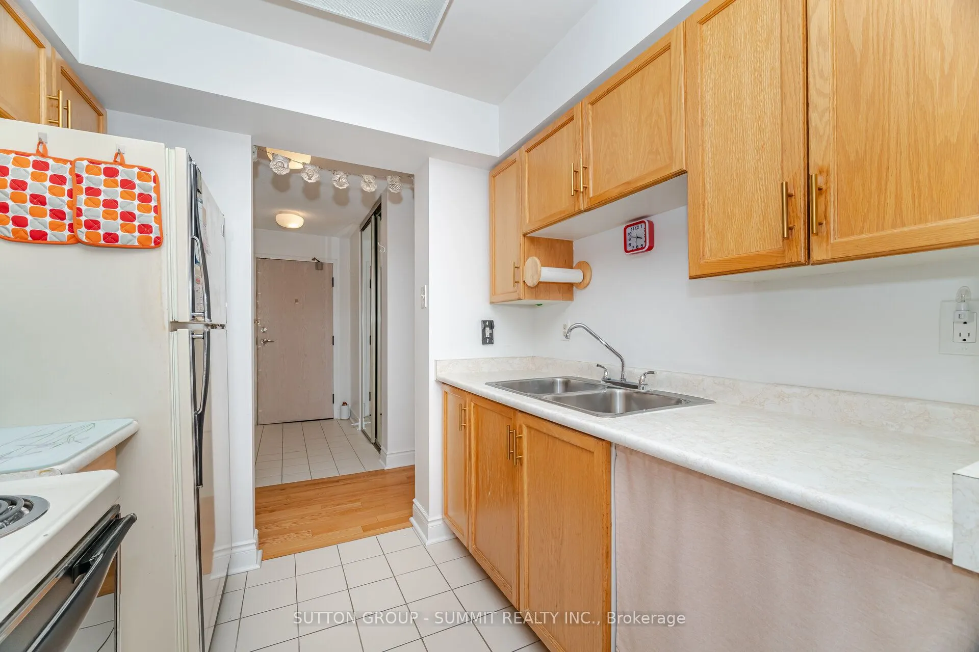330 Rathburn Road W, #1608