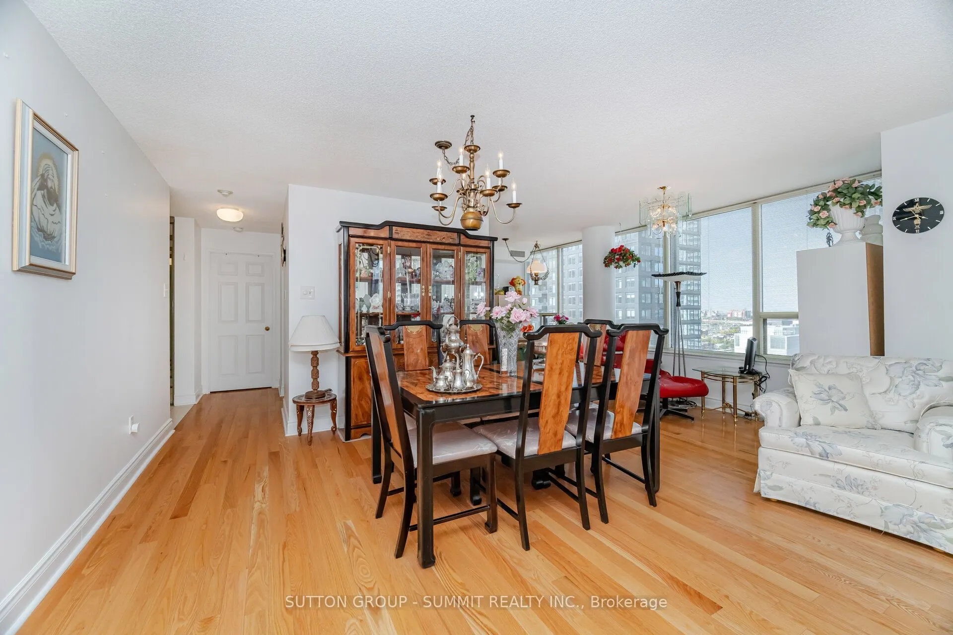 330 Rathburn Road W, #1608
