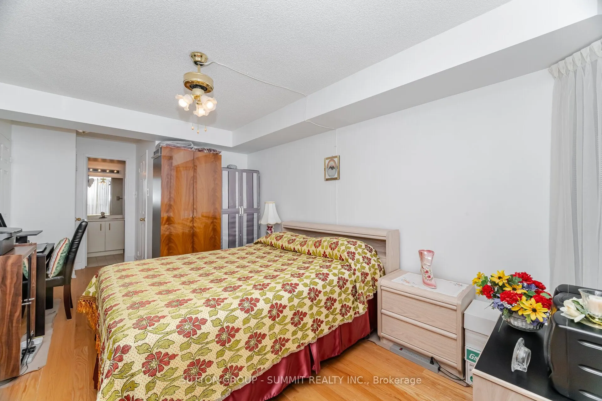 330 Rathburn Road W, #1608