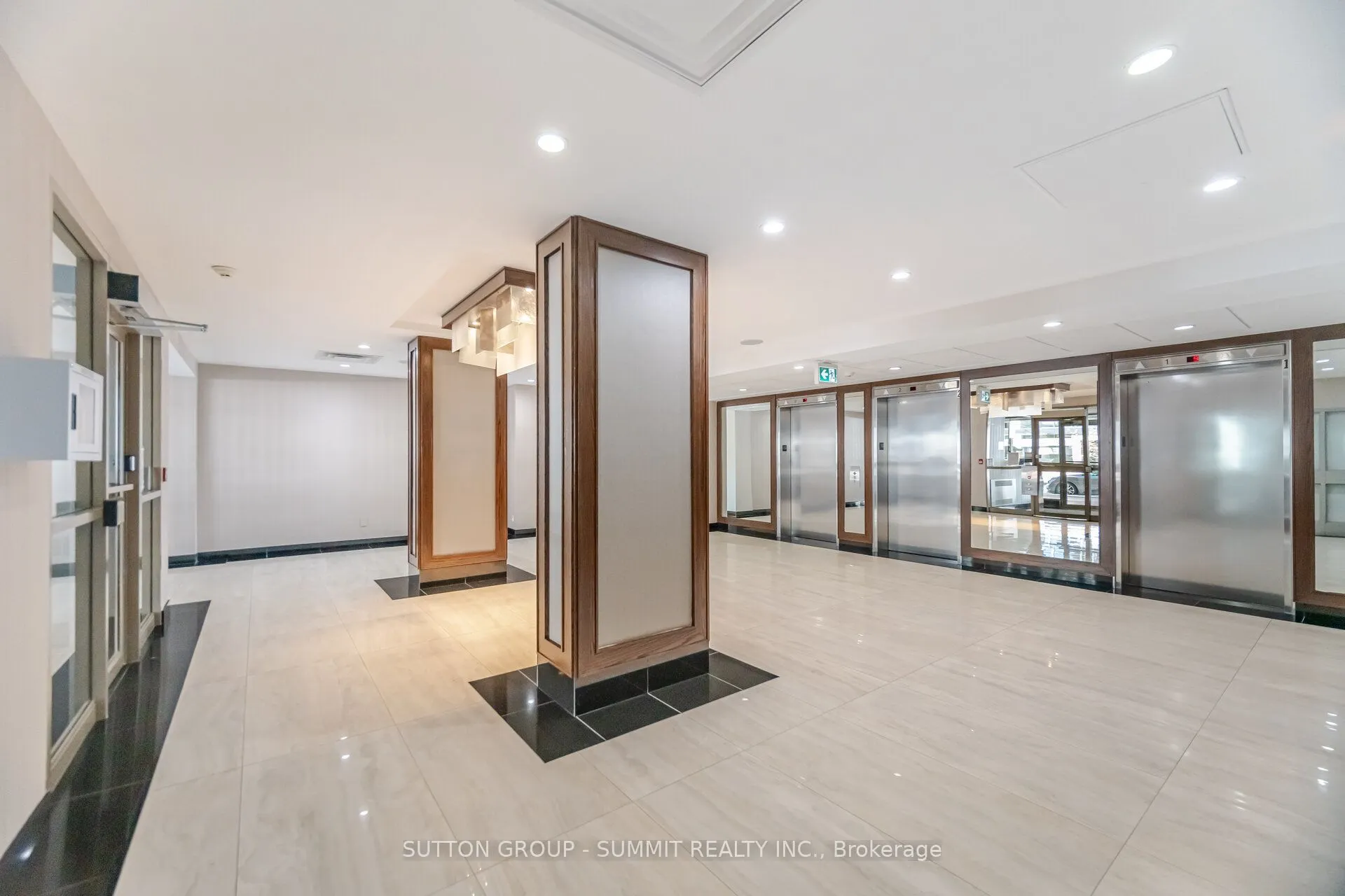 330 Rathburn Road W, #1608