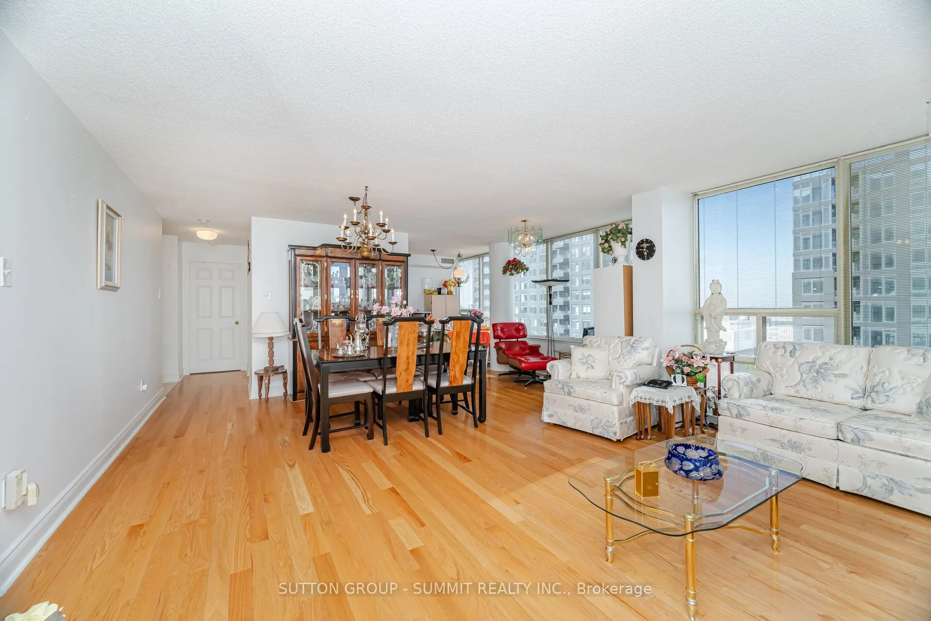 330 Rathburn Road W, #1608