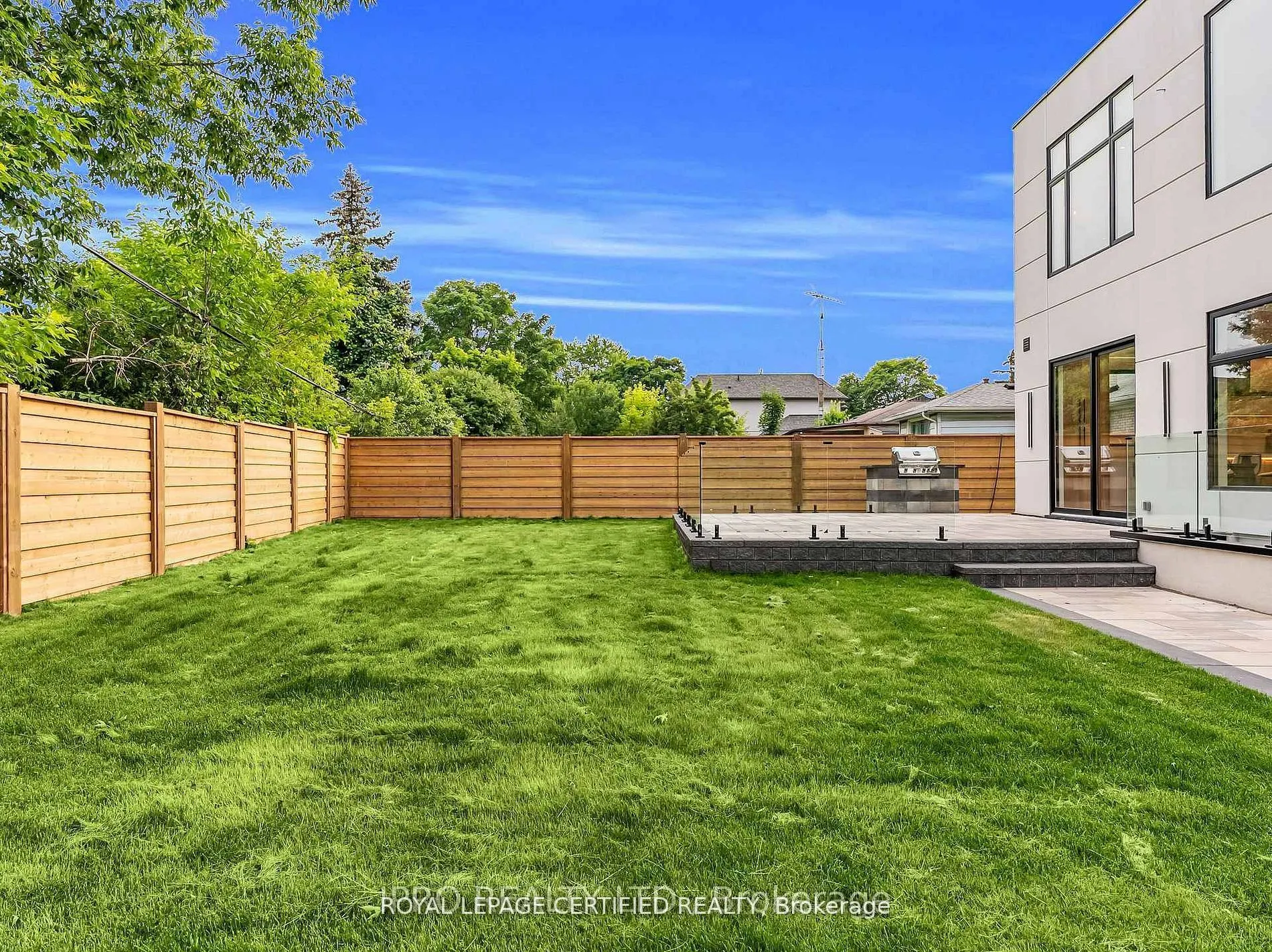 1328 Waverly Avenue