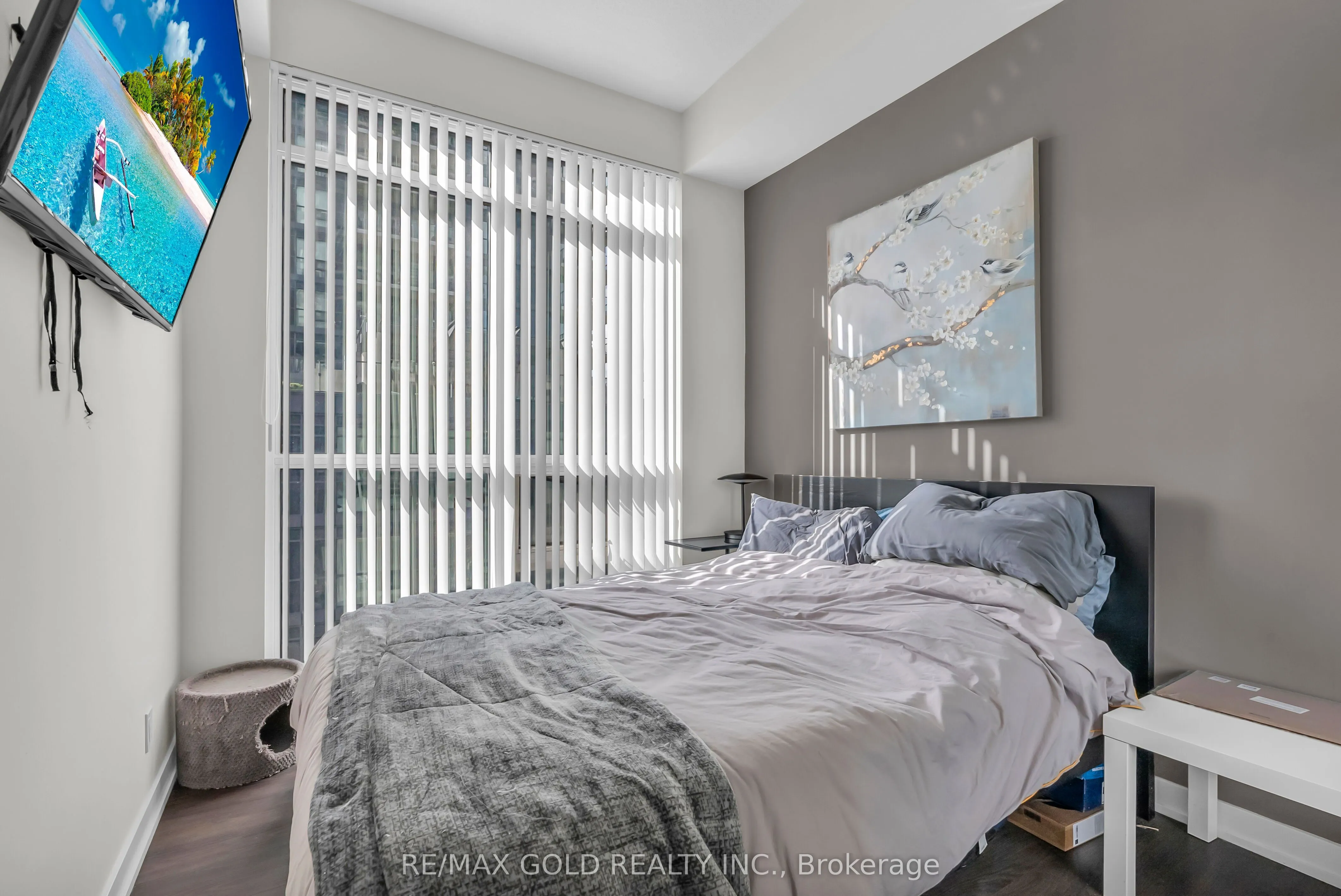 2212 Lake Shore Boulevard W, #806