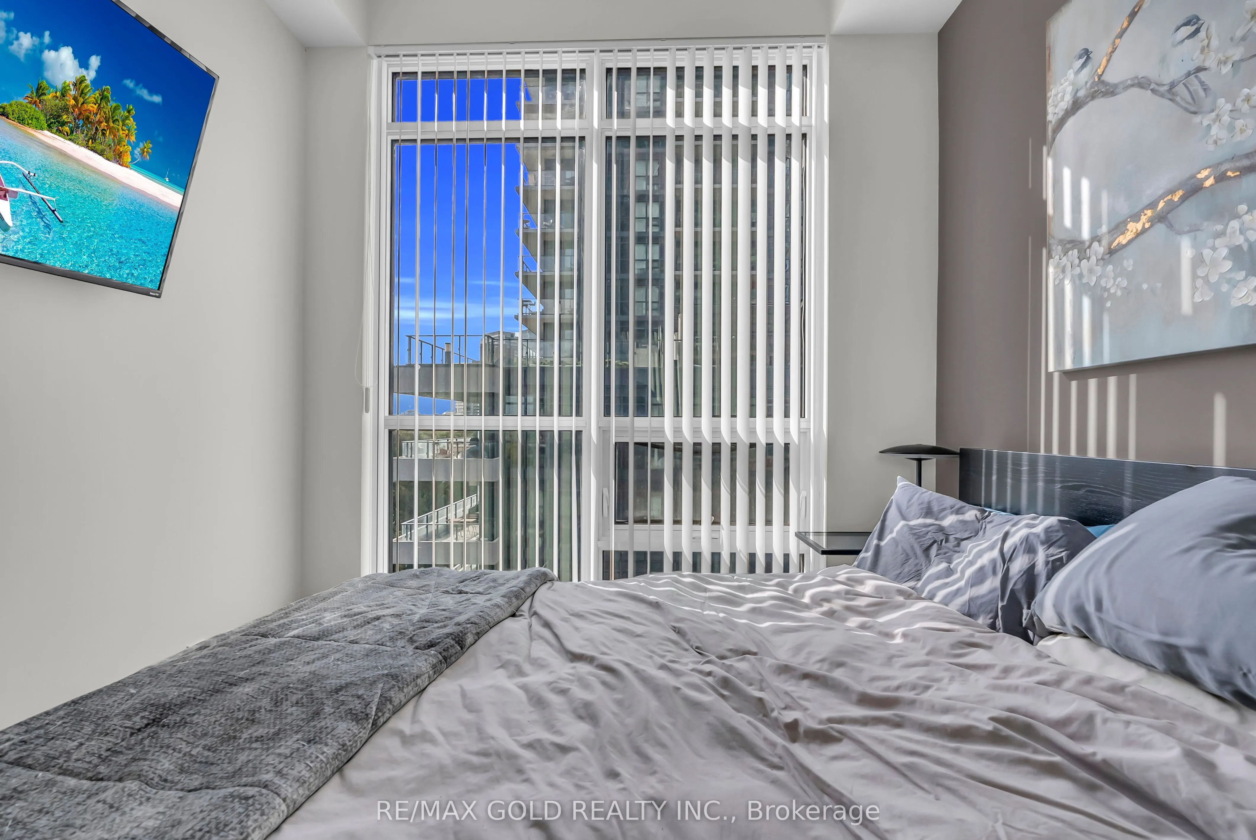 2212 Lake Shore Boulevard W, #806