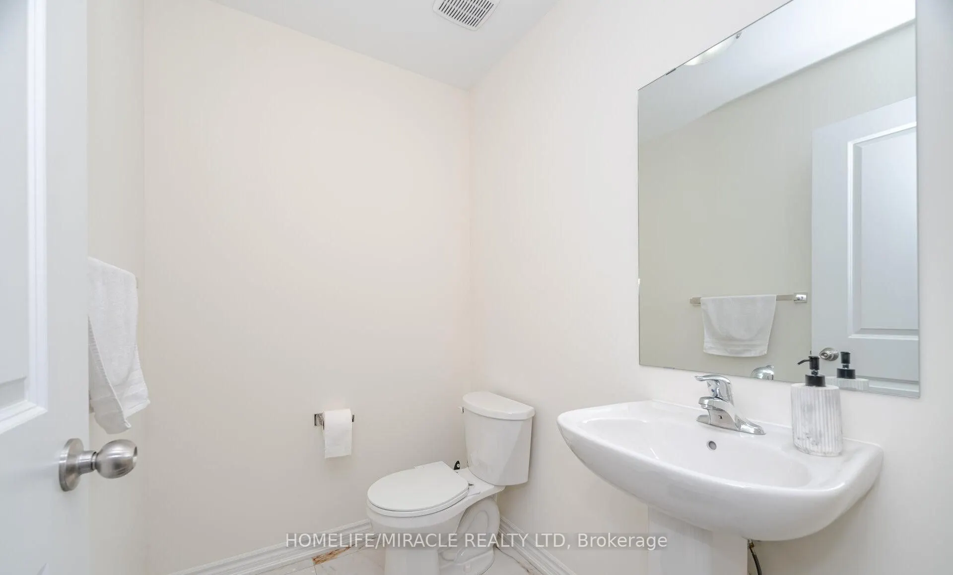 7 Aldenham Street, #Basement