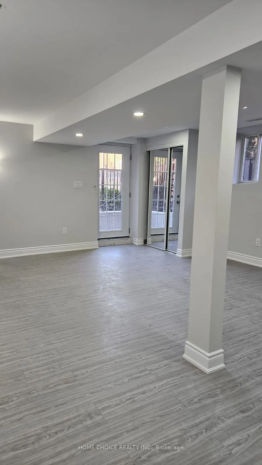 5265 Springbok Crescent