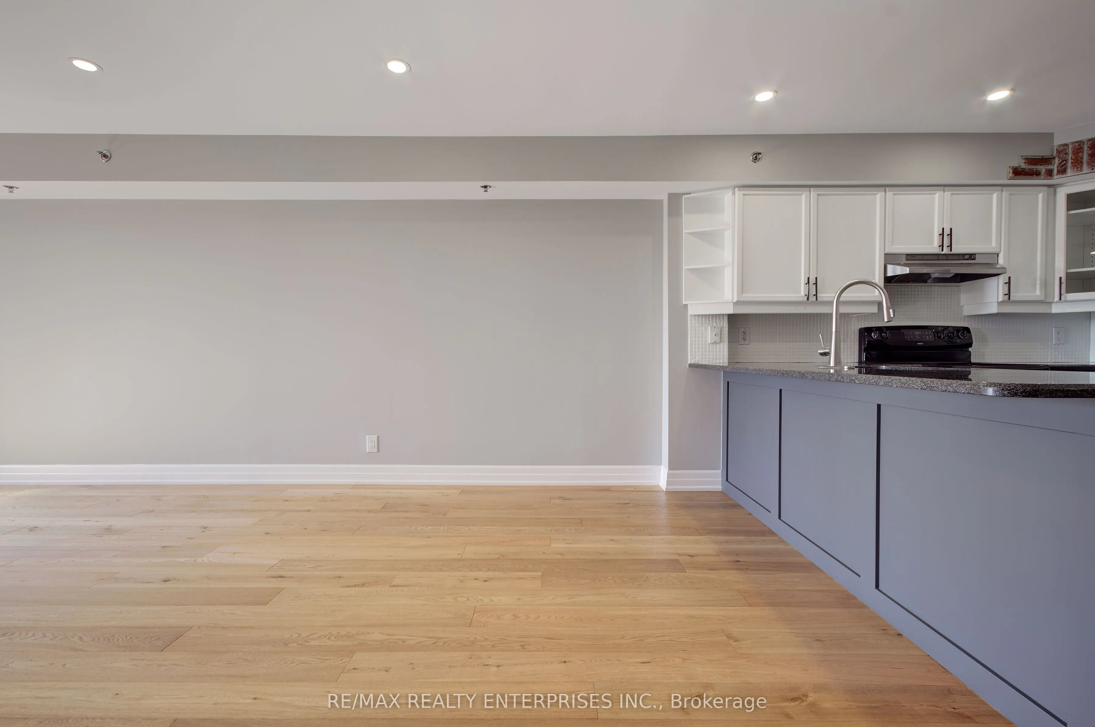 3070 Rotary Way, #412