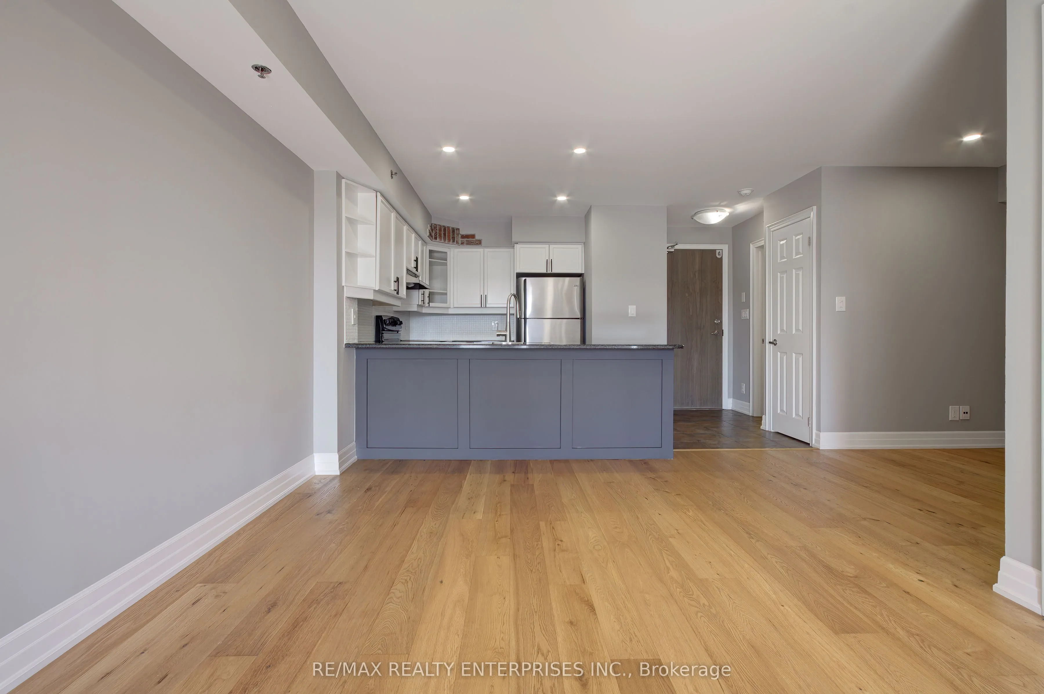 3070 Rotary Way, #412