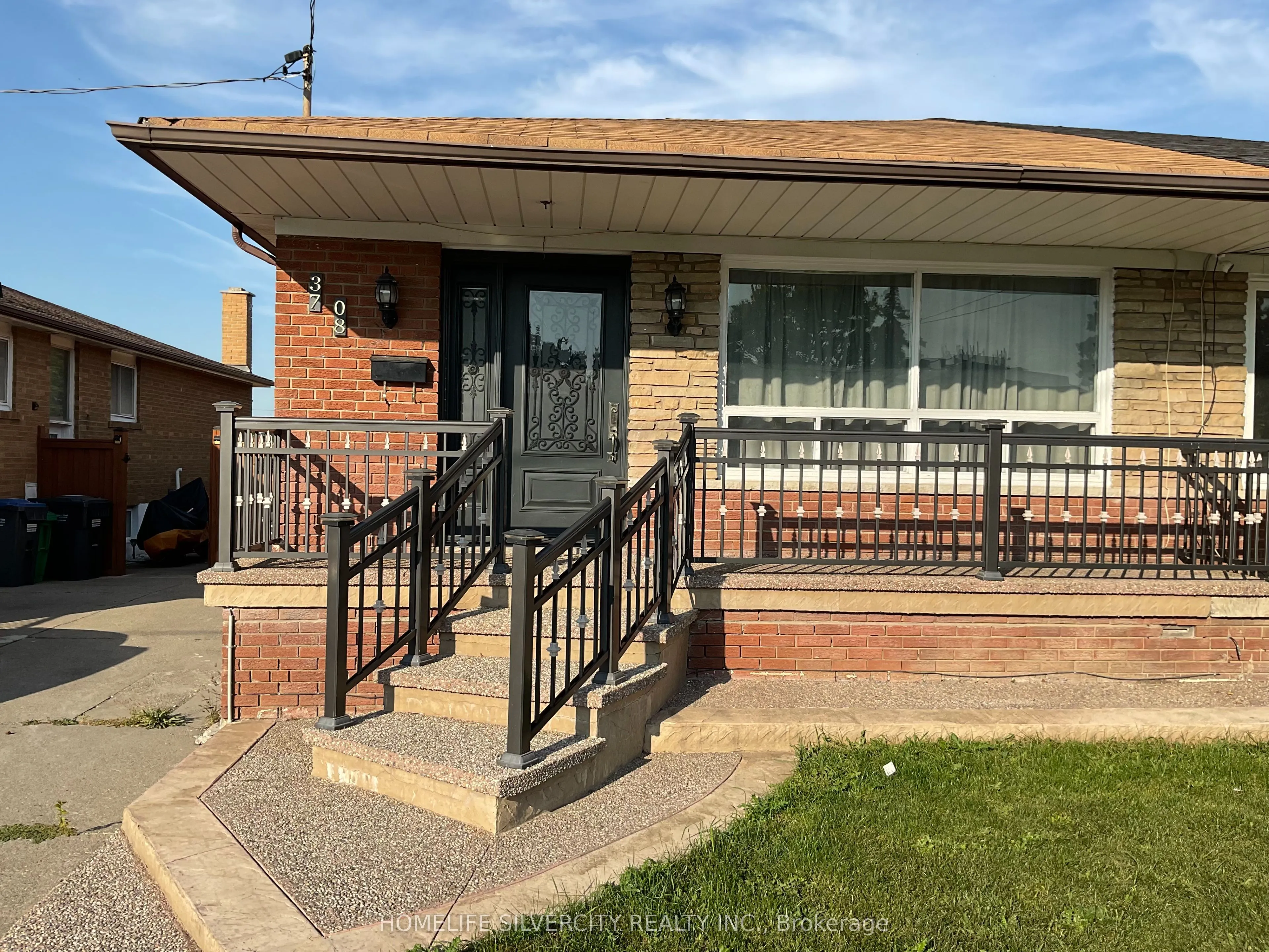 3708 Woodruff Crescent