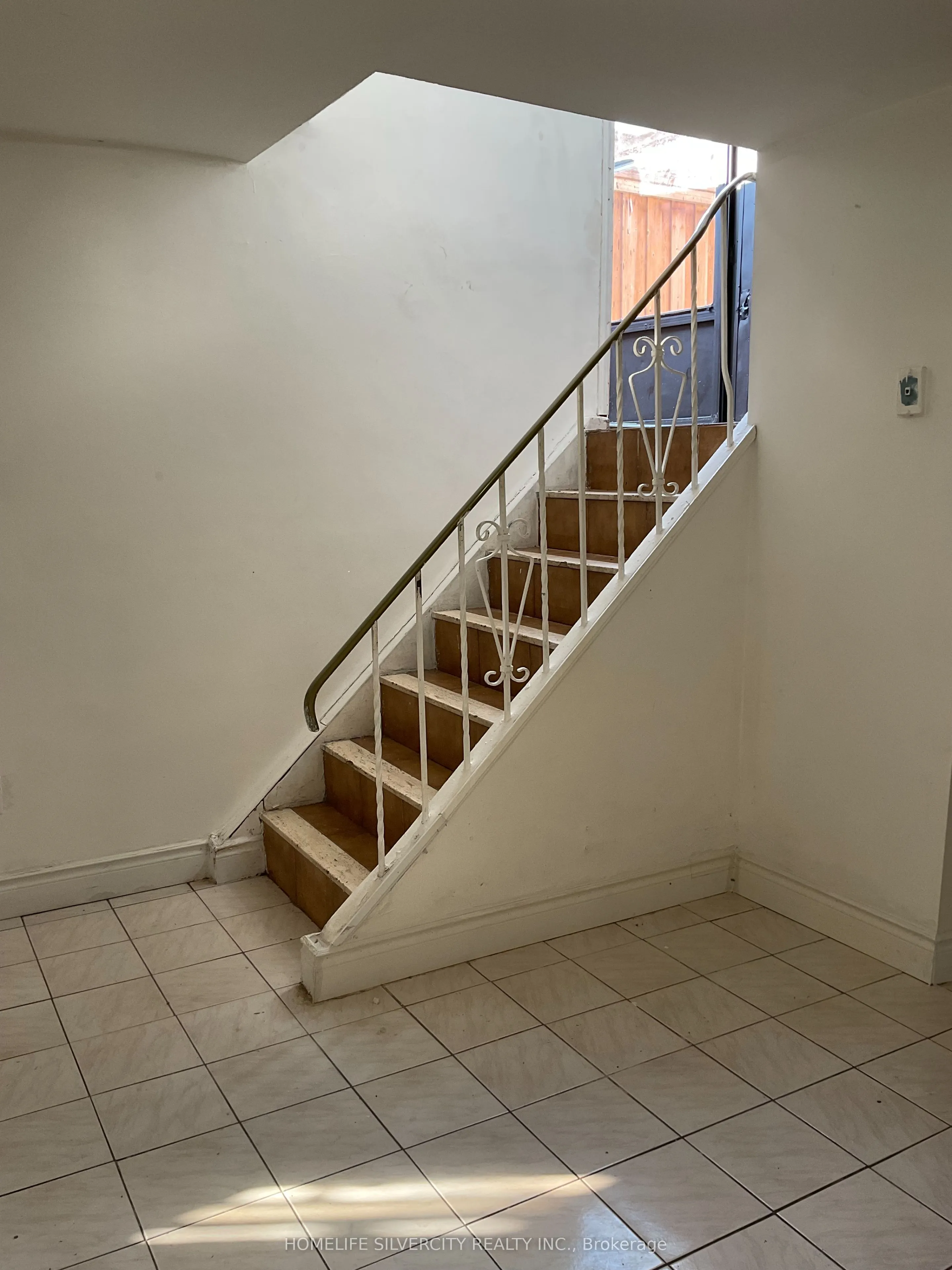 3708 Woodruff Crescent