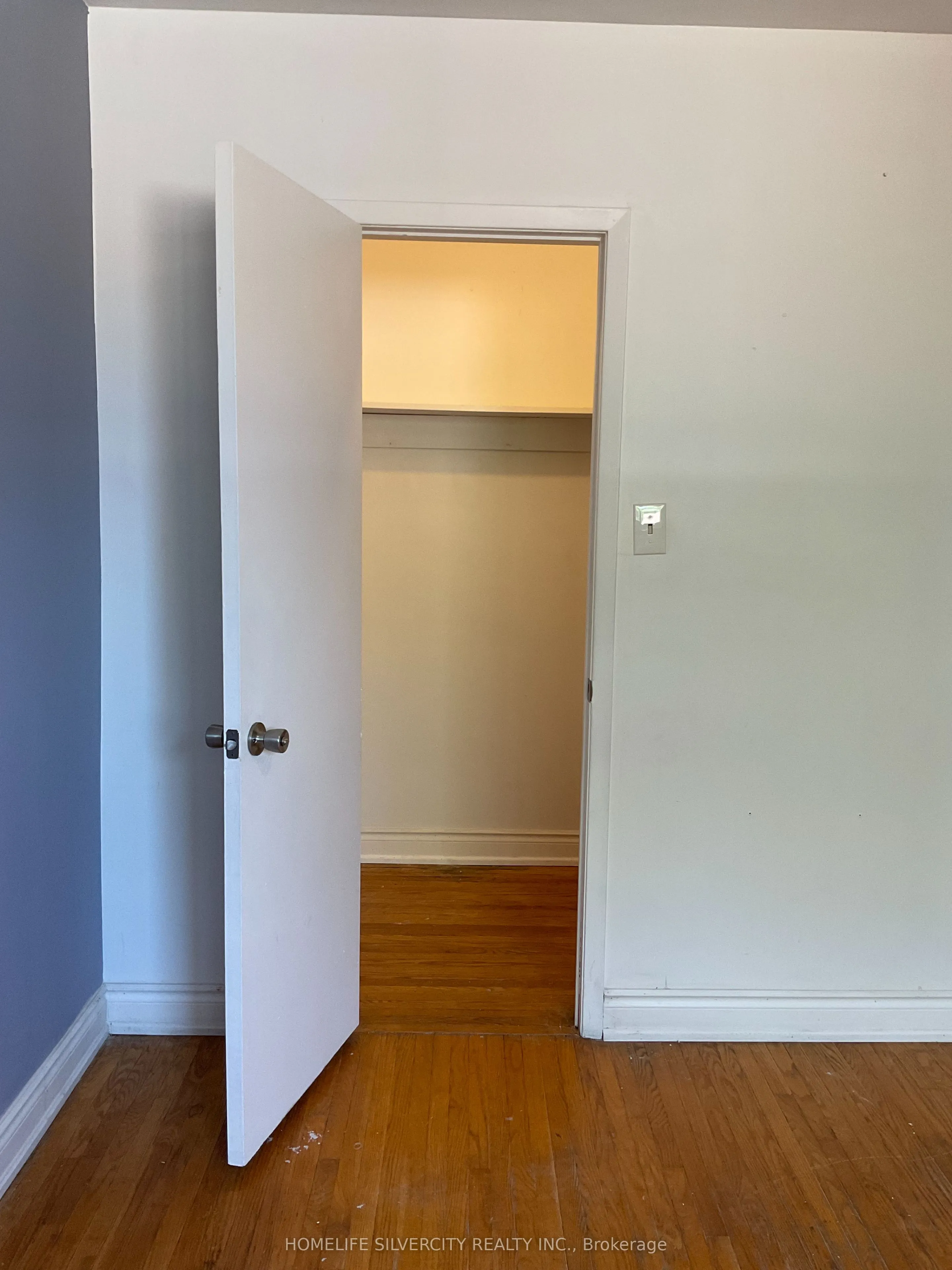 3708 Woodruff Crescent