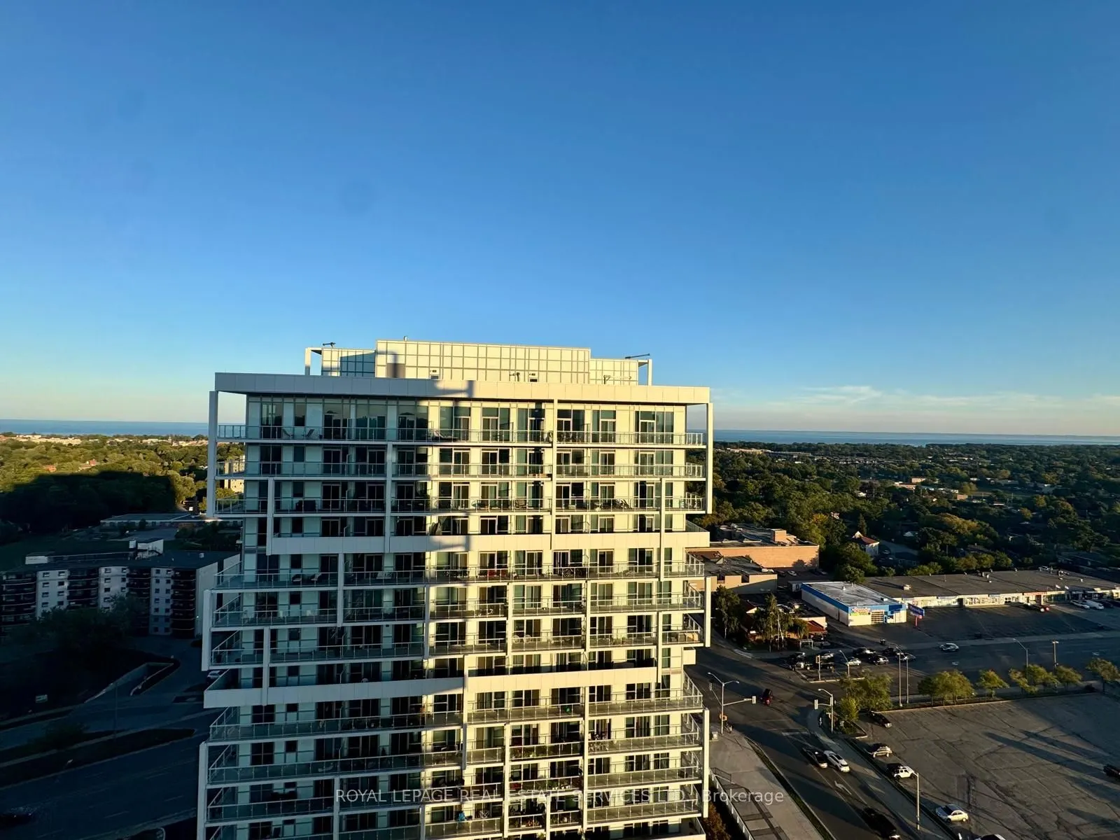 65 Speers Road E, #1906