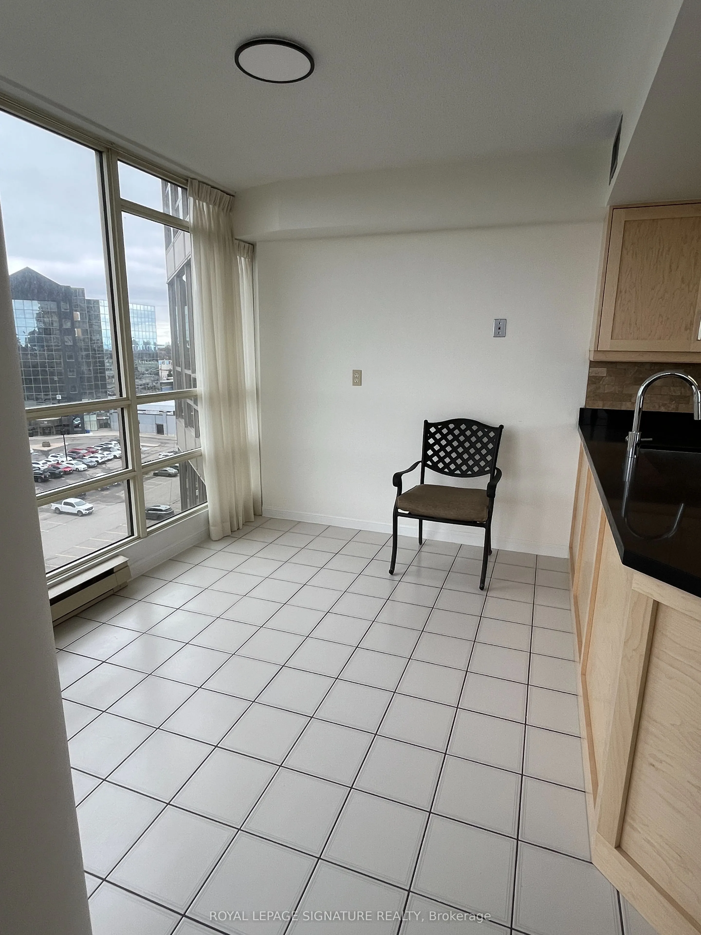45 Kingsbridge Garden Circle, #811