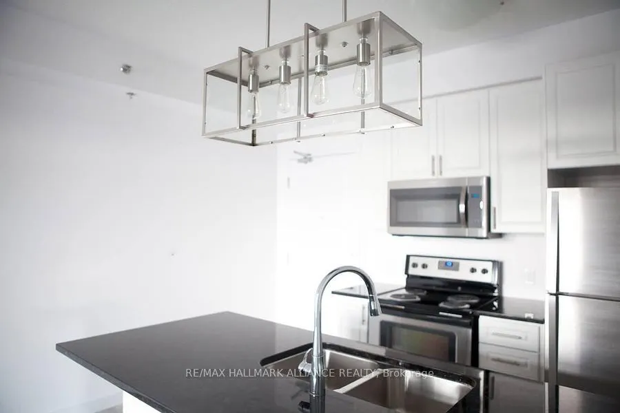 2490 Old Bronte Road, #221