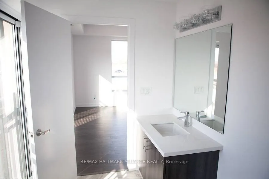 2490 Old Bronte Road, #221