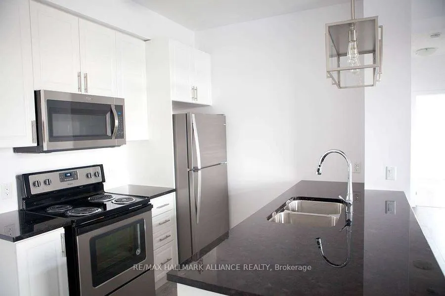 2490 Old Bronte Road, #221