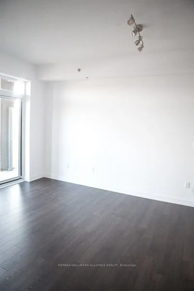 2490 Old Bronte Road, #221