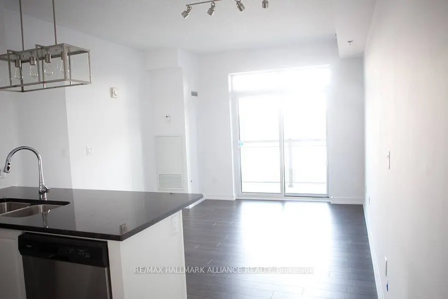 2490 Old Bronte Road, #221