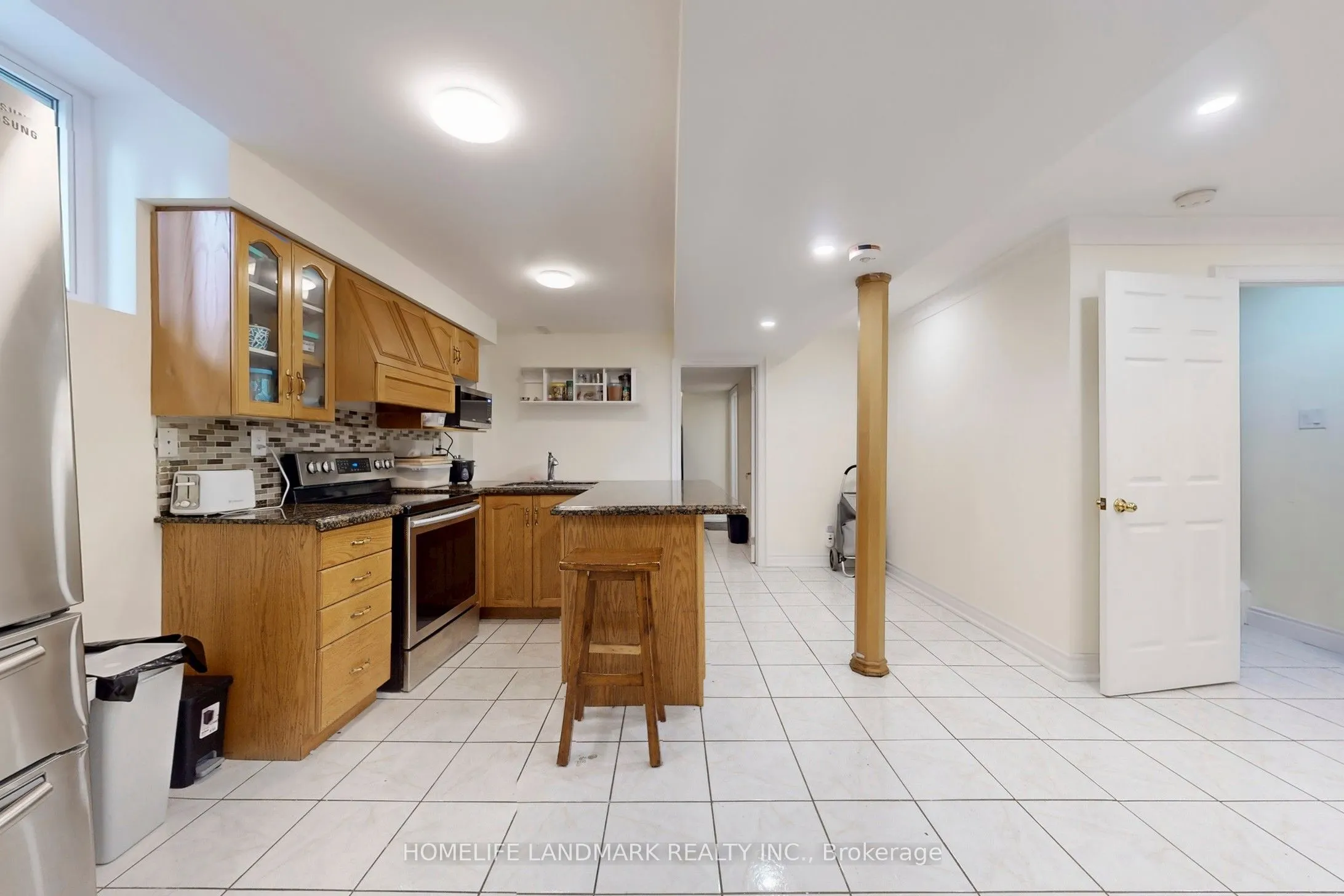 2587 Credit Valley Road