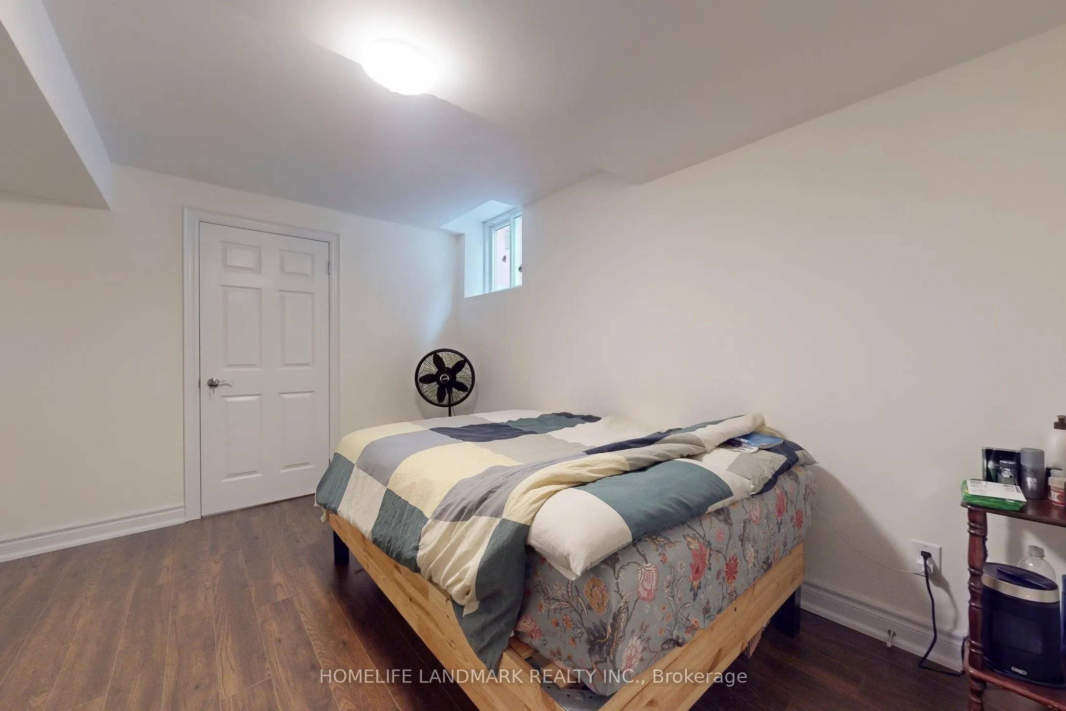 2587 Credit Valley Road