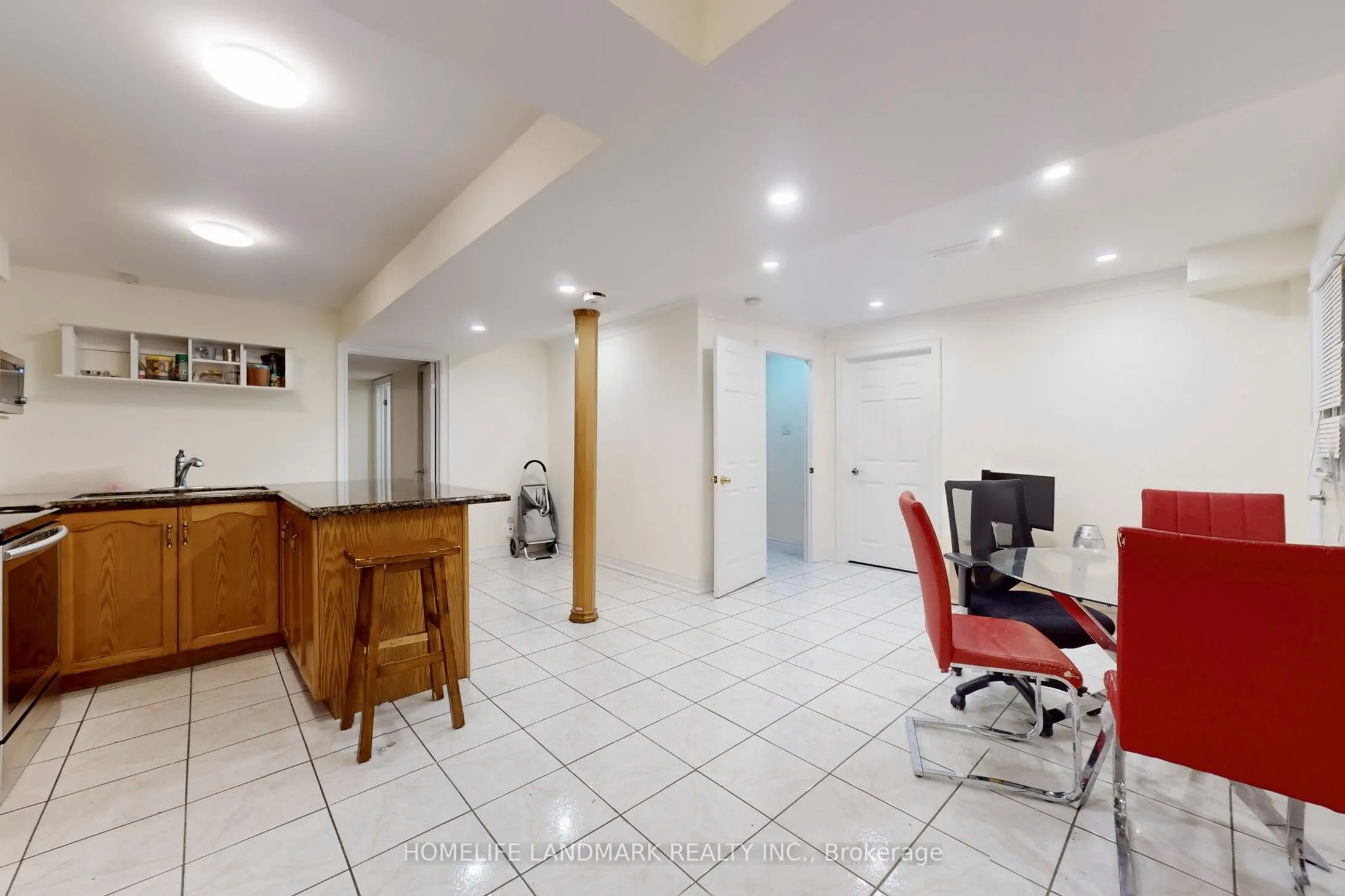 2587 Credit Valley Road