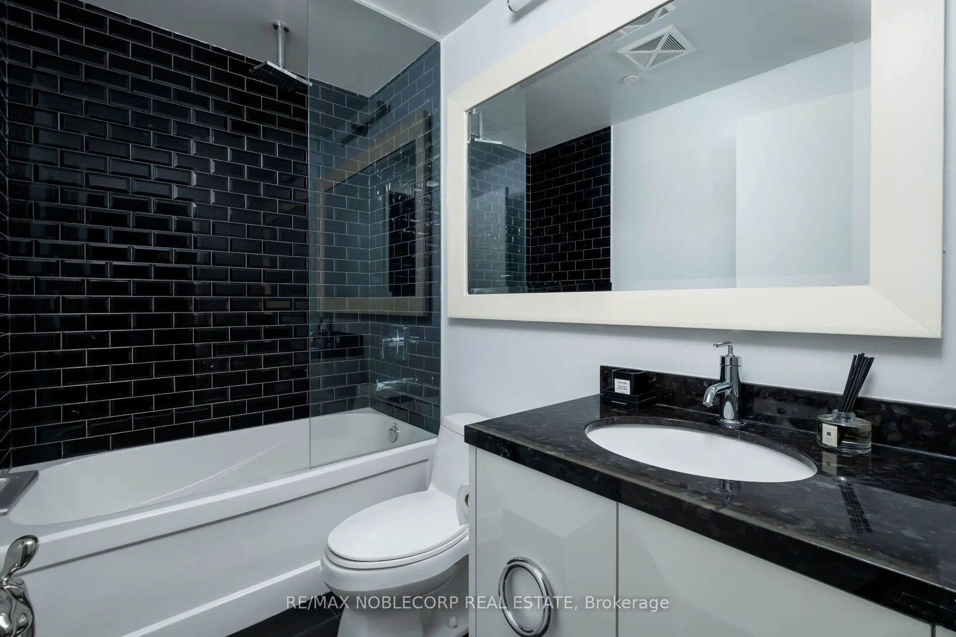 88 Park Lawn Road, #2212