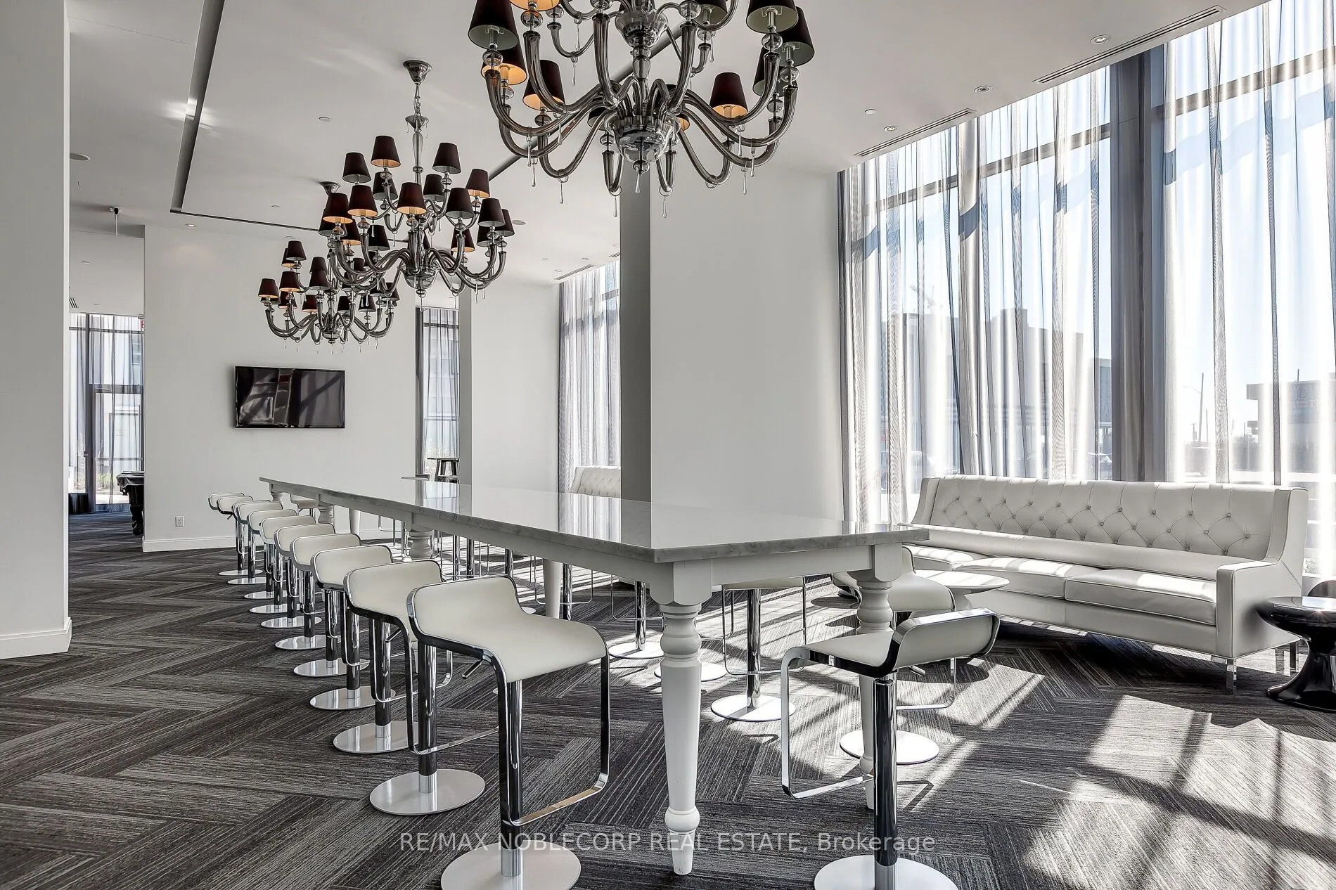 88 Park Lawn Road, #2212