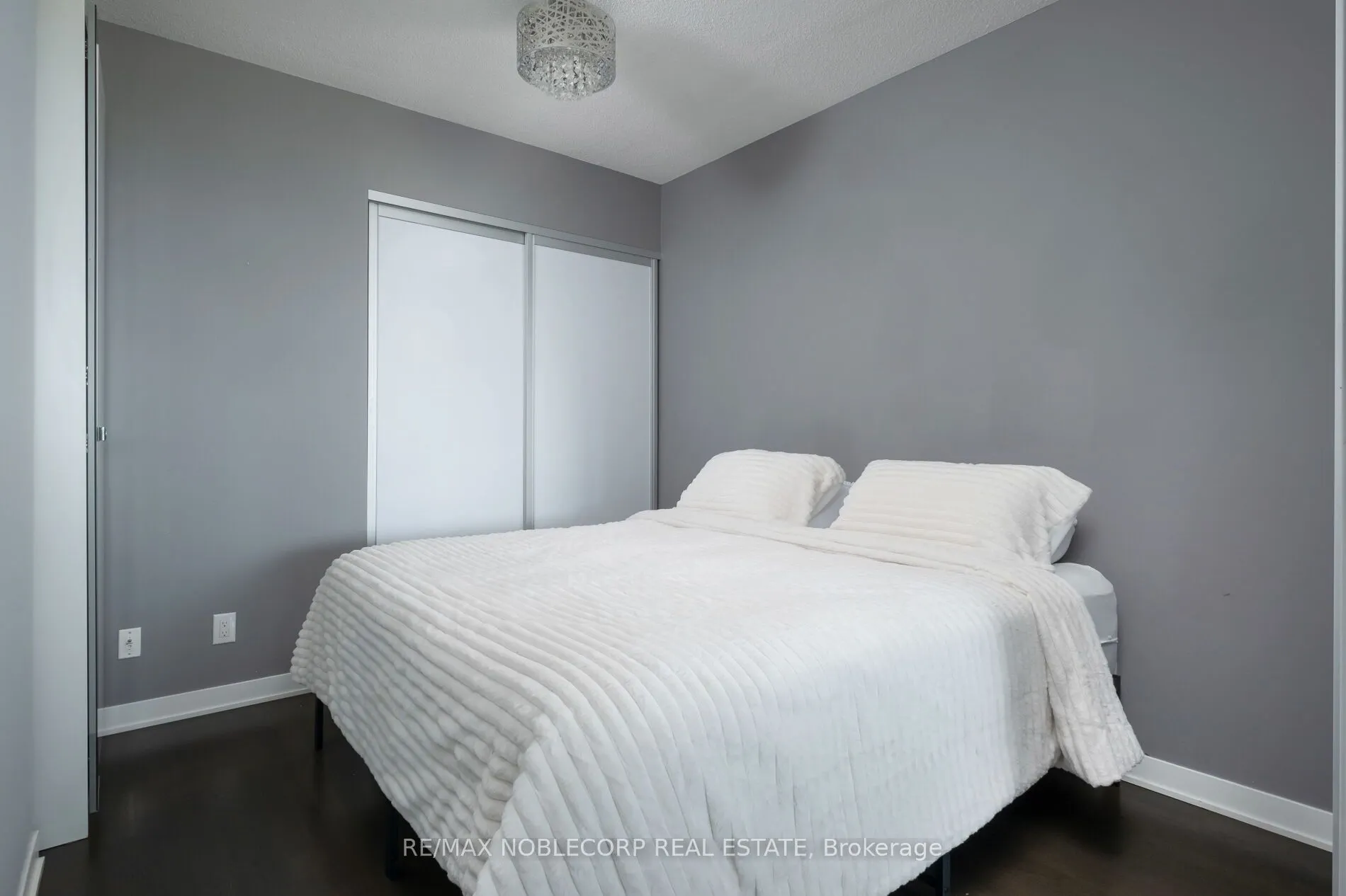88 Park Lawn Road, #2212