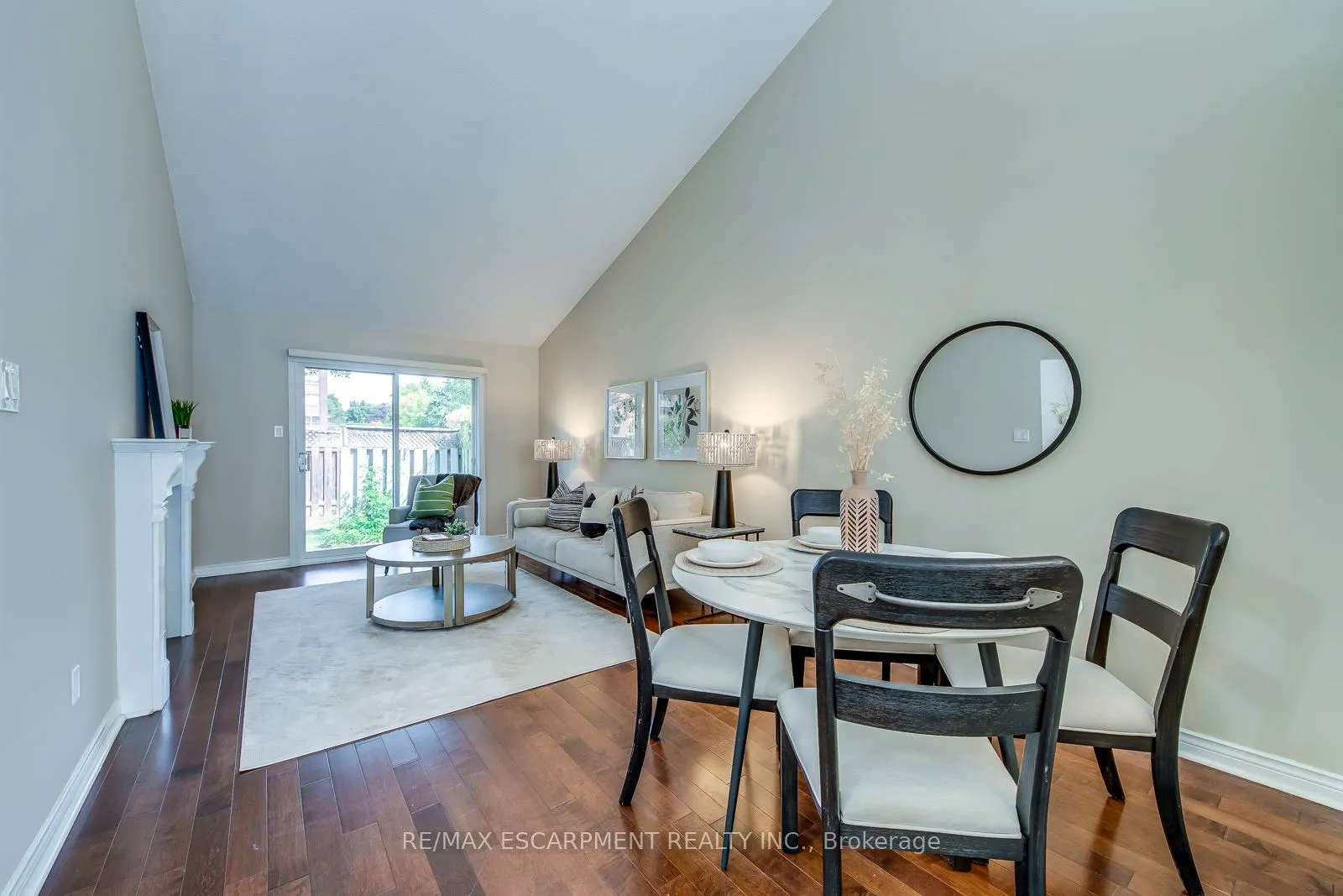 2435 Woodward Avenue, #15