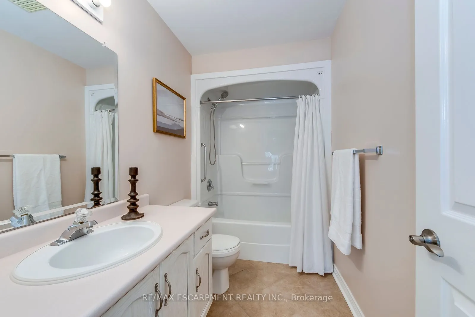 2435 Woodward Avenue, #15