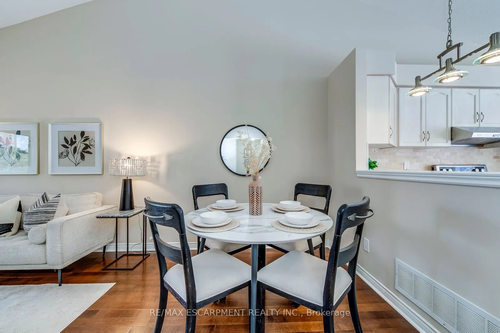 2435 Woodward Avenue, #15